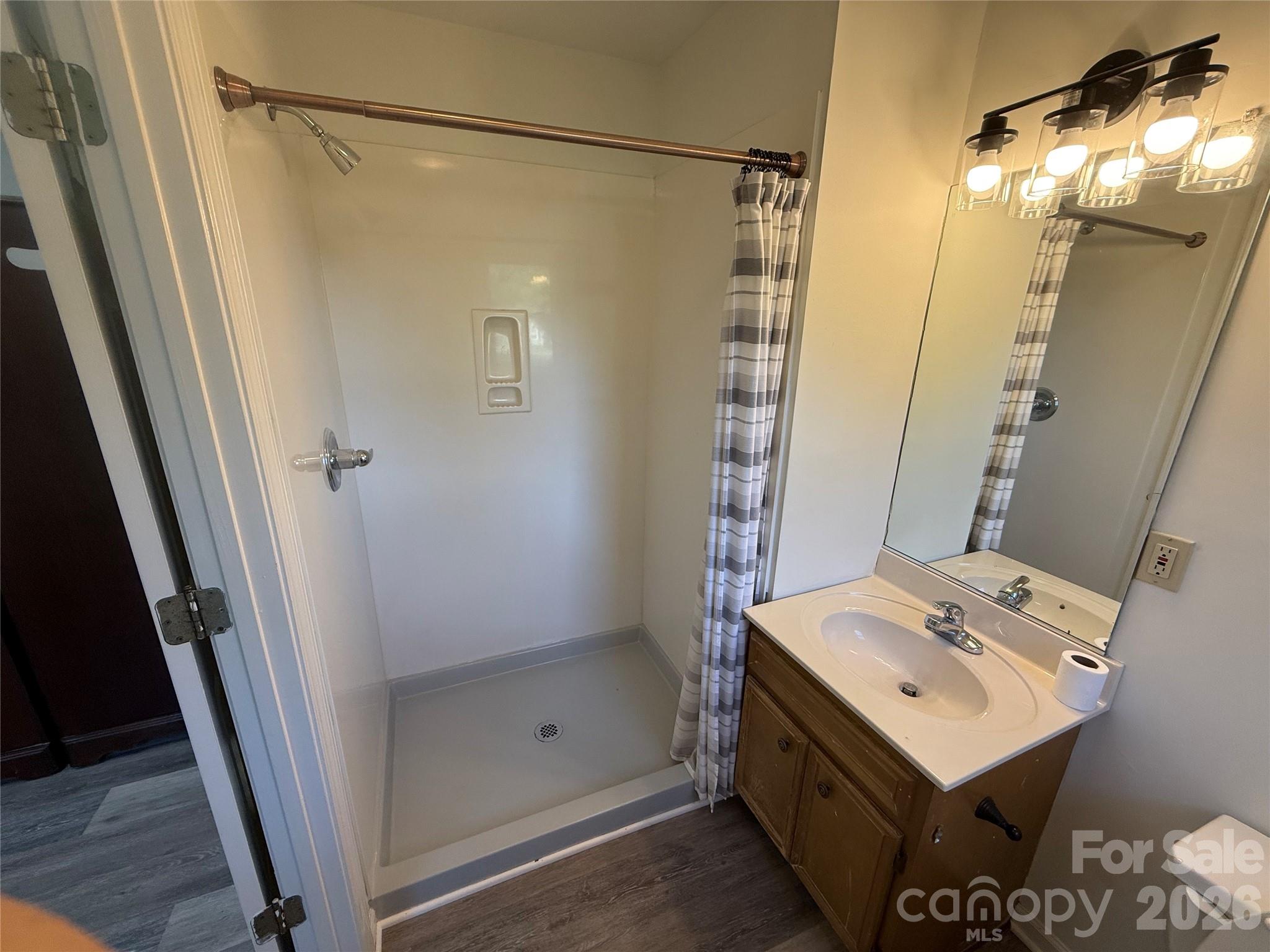 148 Barium Lane — Statesville