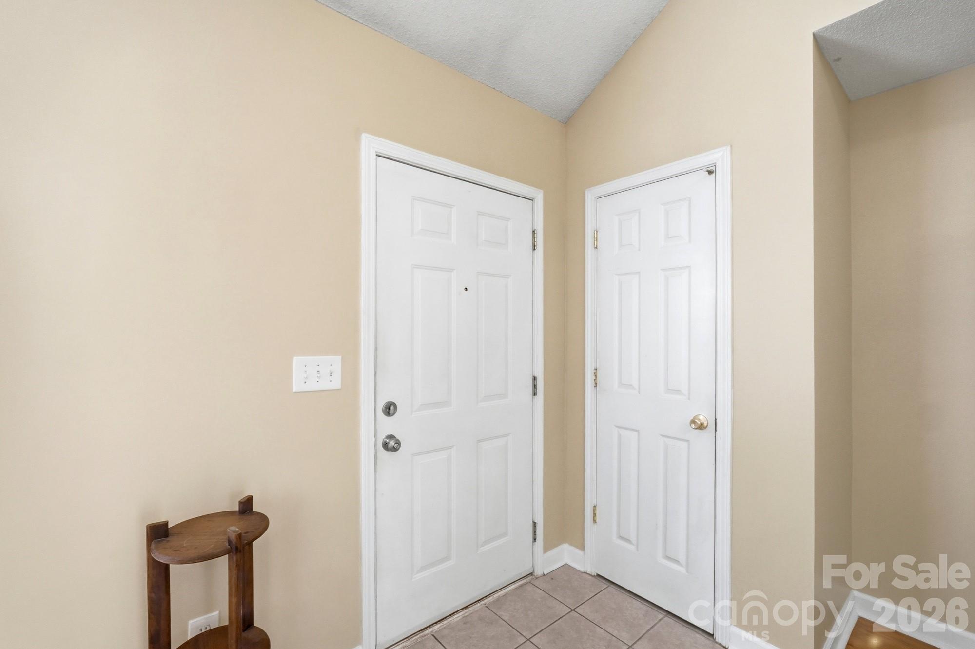 2720 Round Hill Road — Rock Hill
