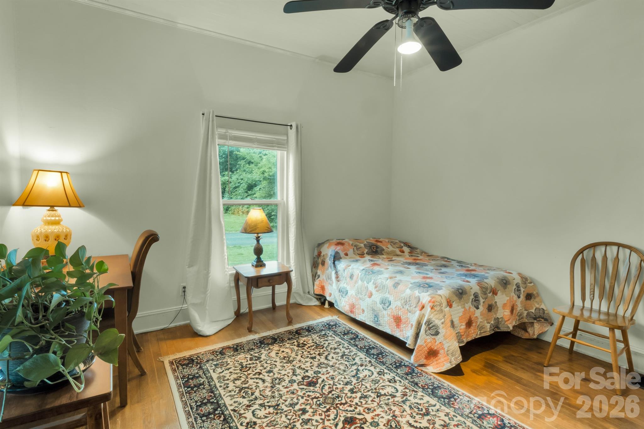 2103 N Thomas Avenue — Newton