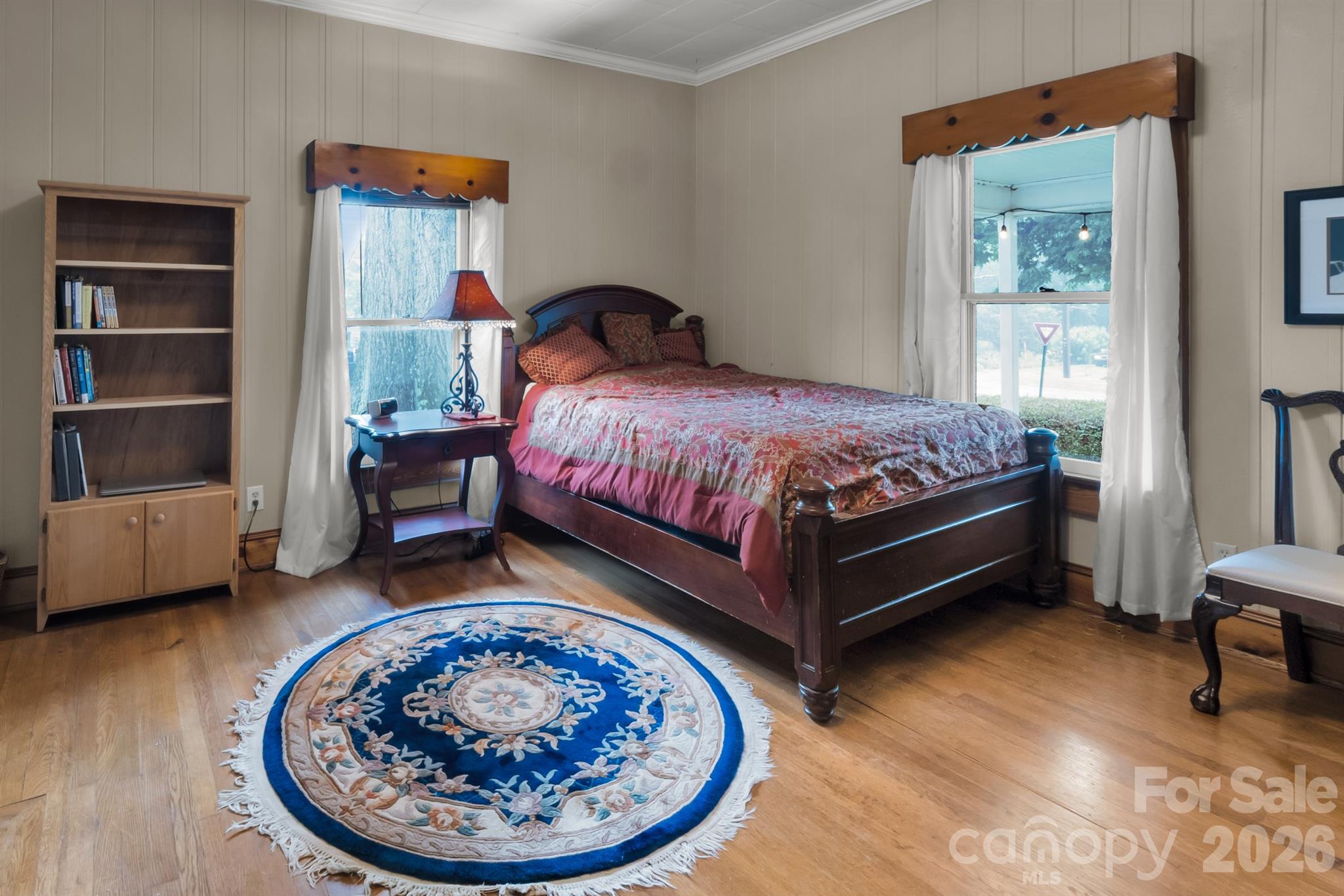 2103 N Thomas Avenue — Newton