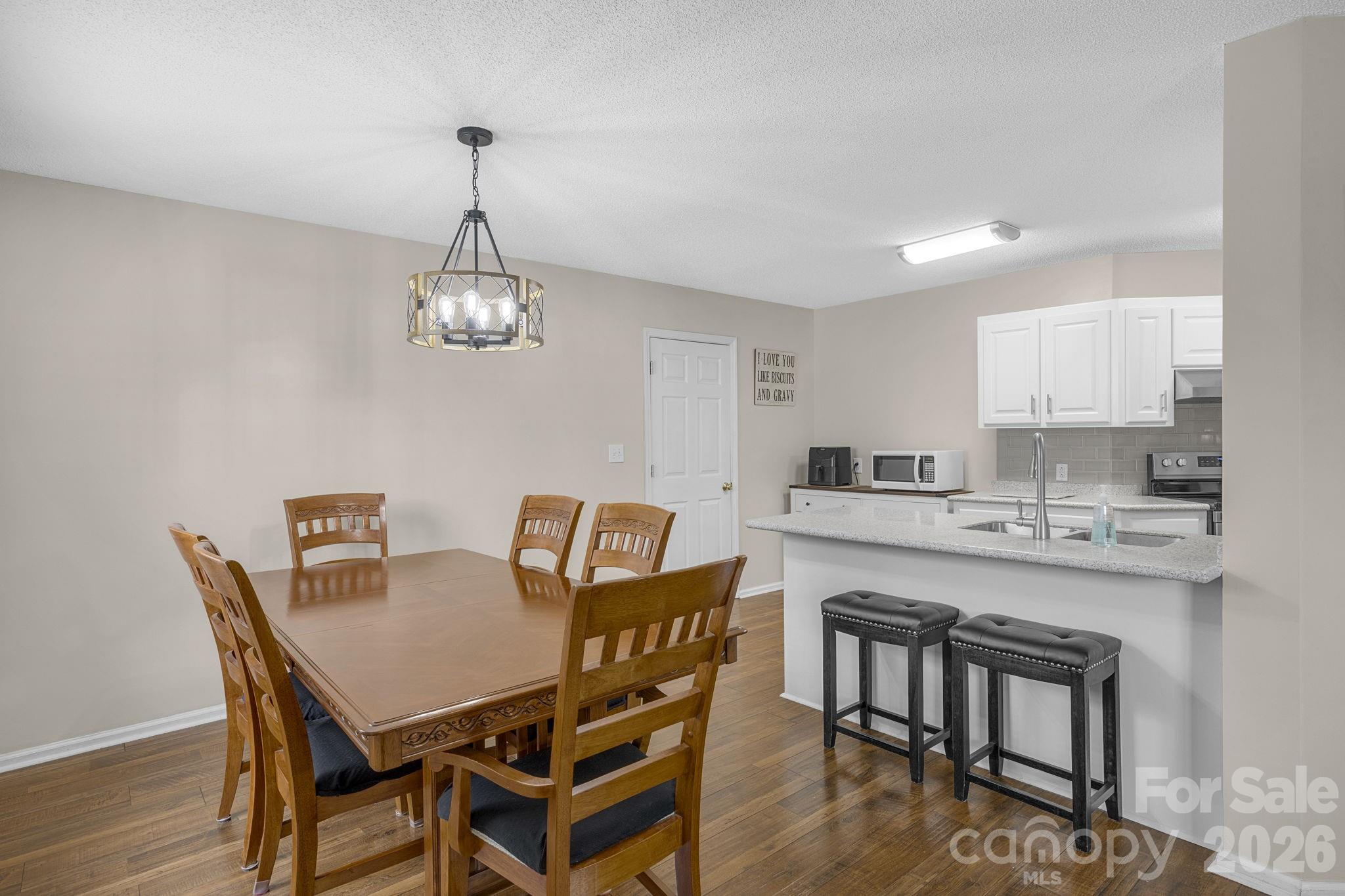 217 Lakewood Drive — Pickens
