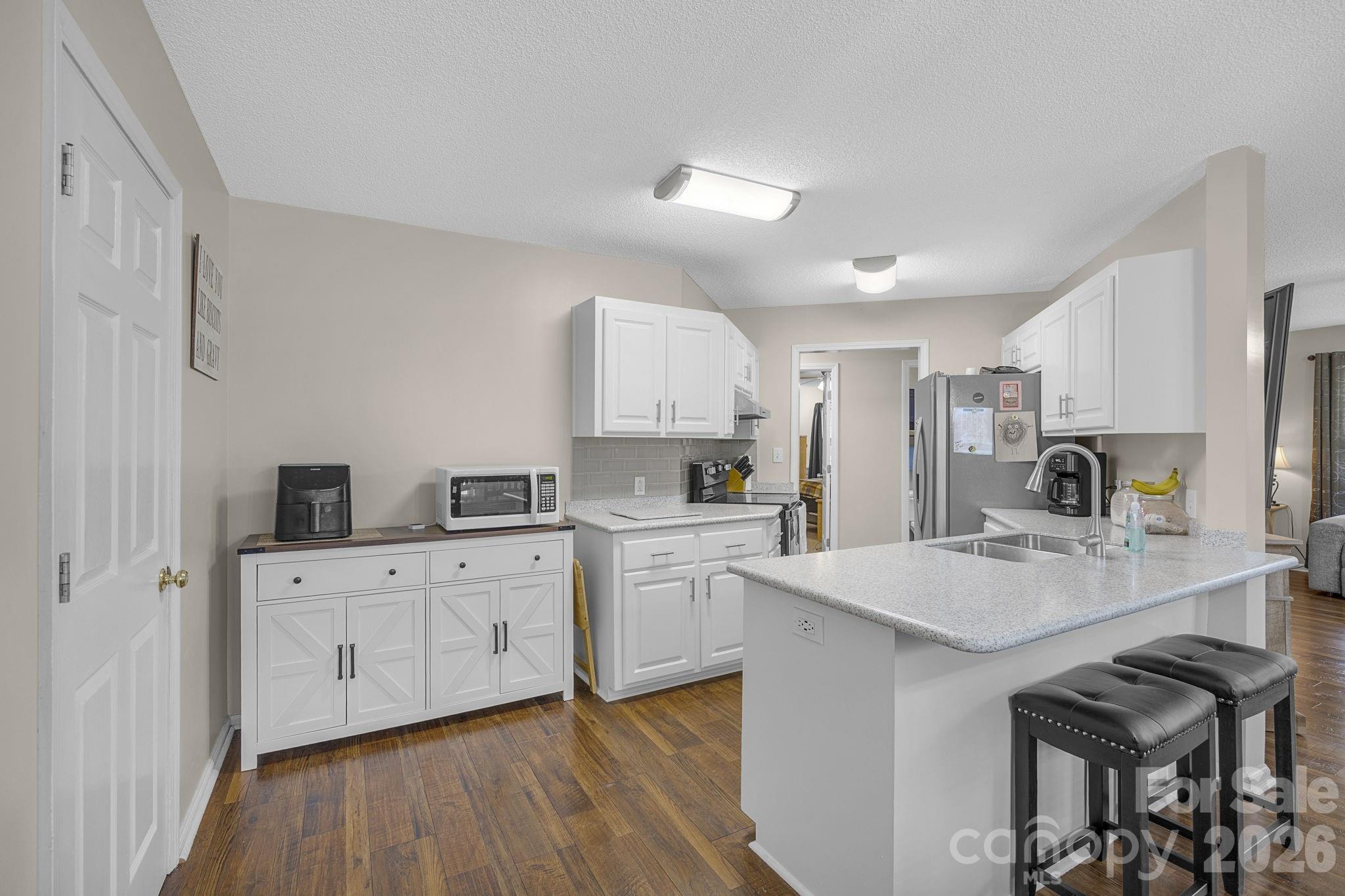 217 Lakewood Drive — Pickens