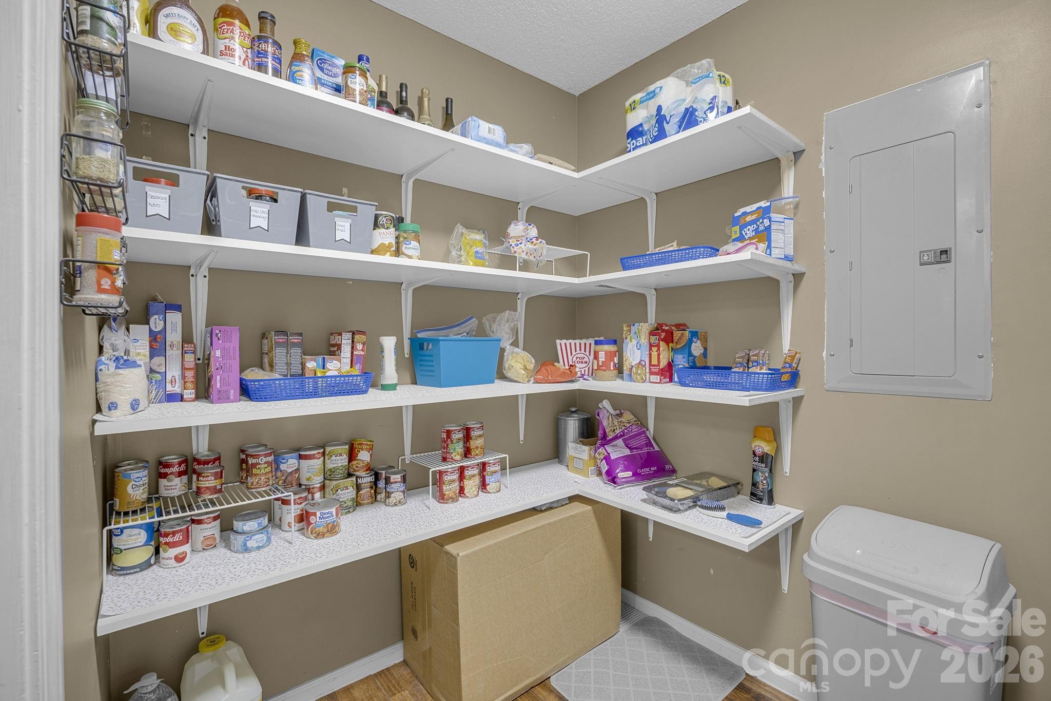 217 Lakewood Drive — Pickens