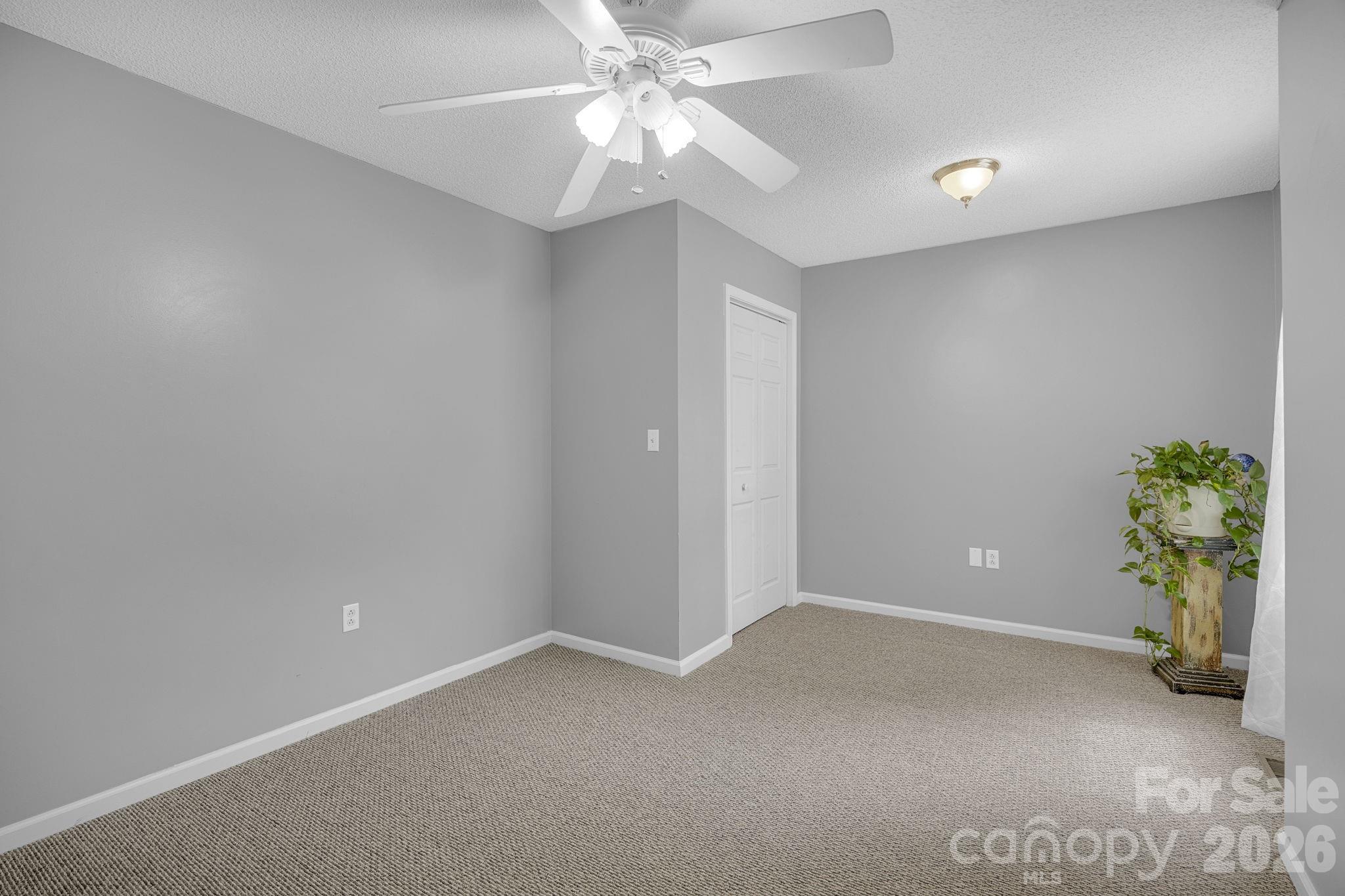 217 Lakewood Drive — Pickens