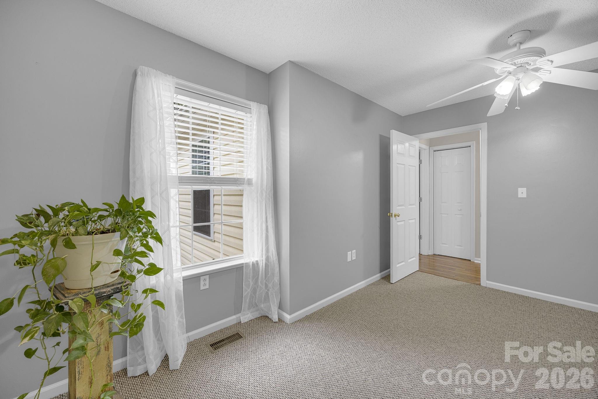 217 Lakewood Drive — Pickens