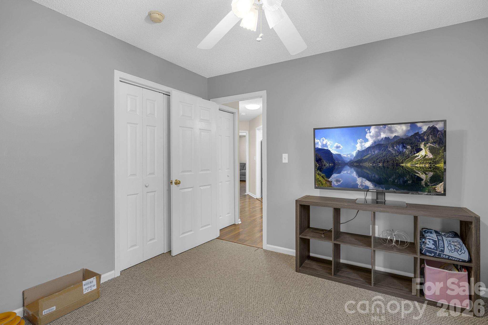 217 Lakewood Drive — Pickens
