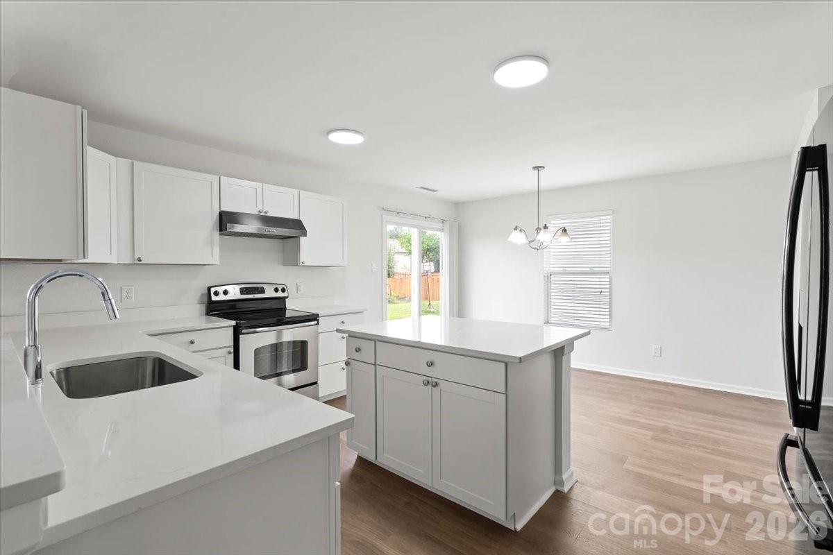 12932 Silvaire Farm Road — Charlotte