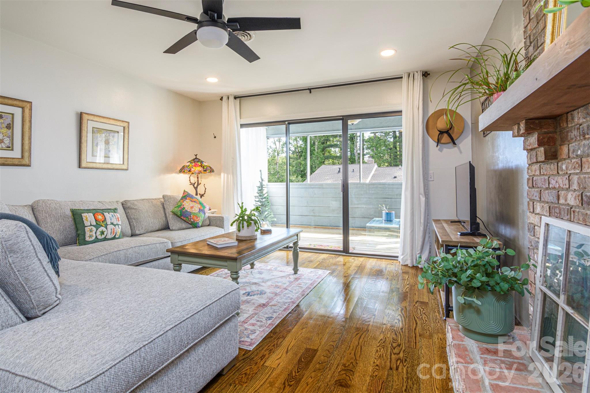 461 Britton Creek Drive — Hendersonville