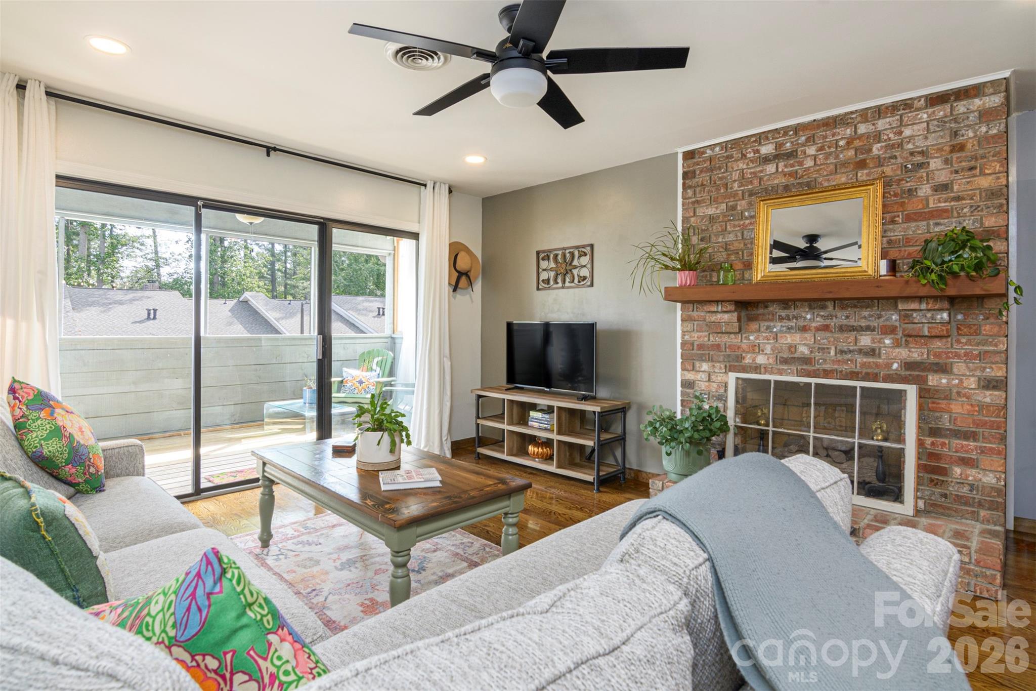 461 Britton Creek Drive — Hendersonville