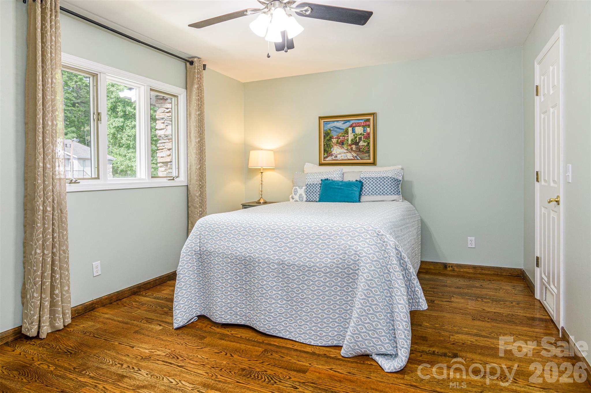 461 Britton Creek Drive — Hendersonville
