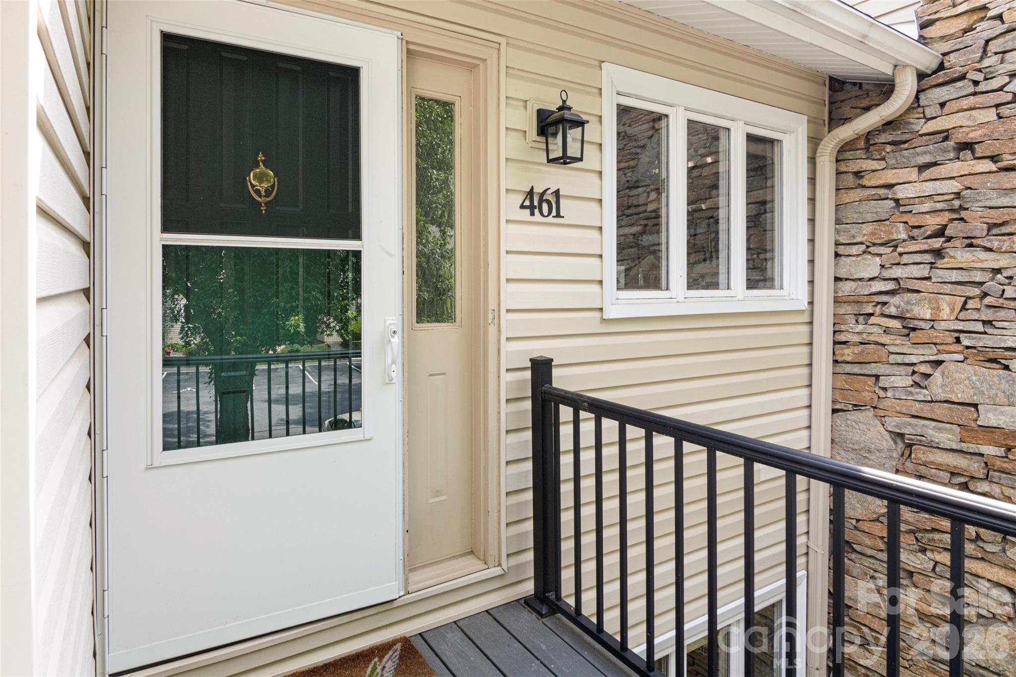 461 Britton Creek Drive — Hendersonville