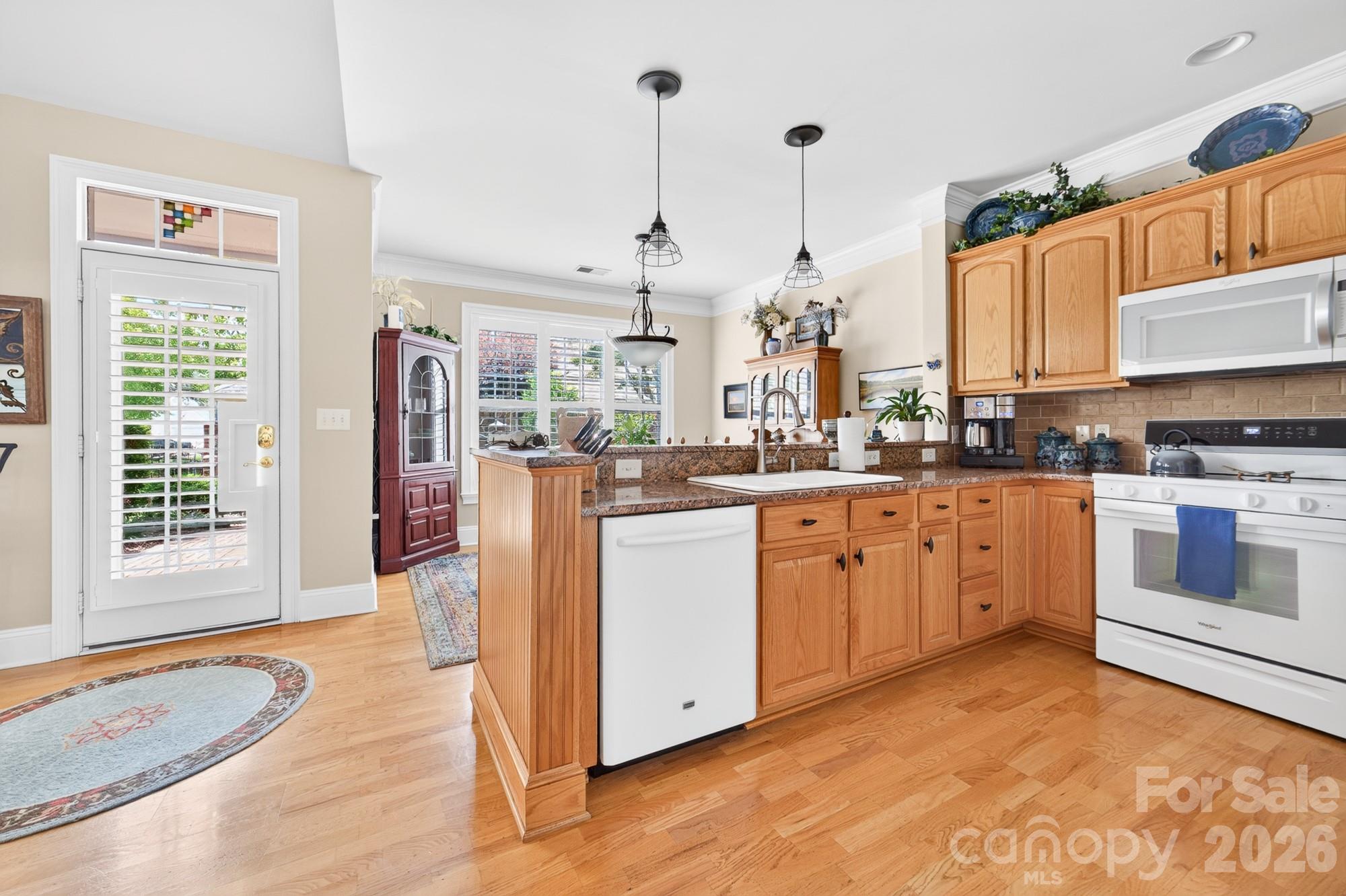 121 Mcleod Avenue — Belmont