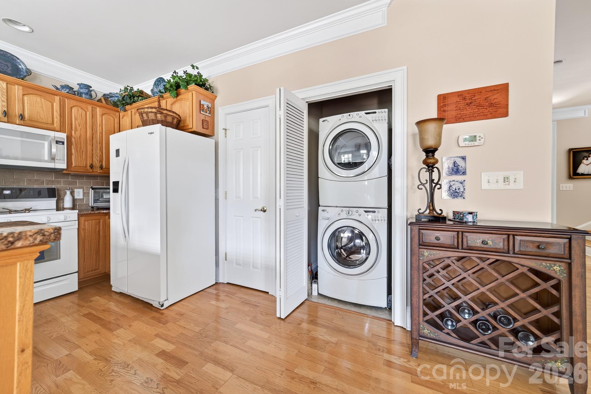 121 Mcleod Avenue — Belmont