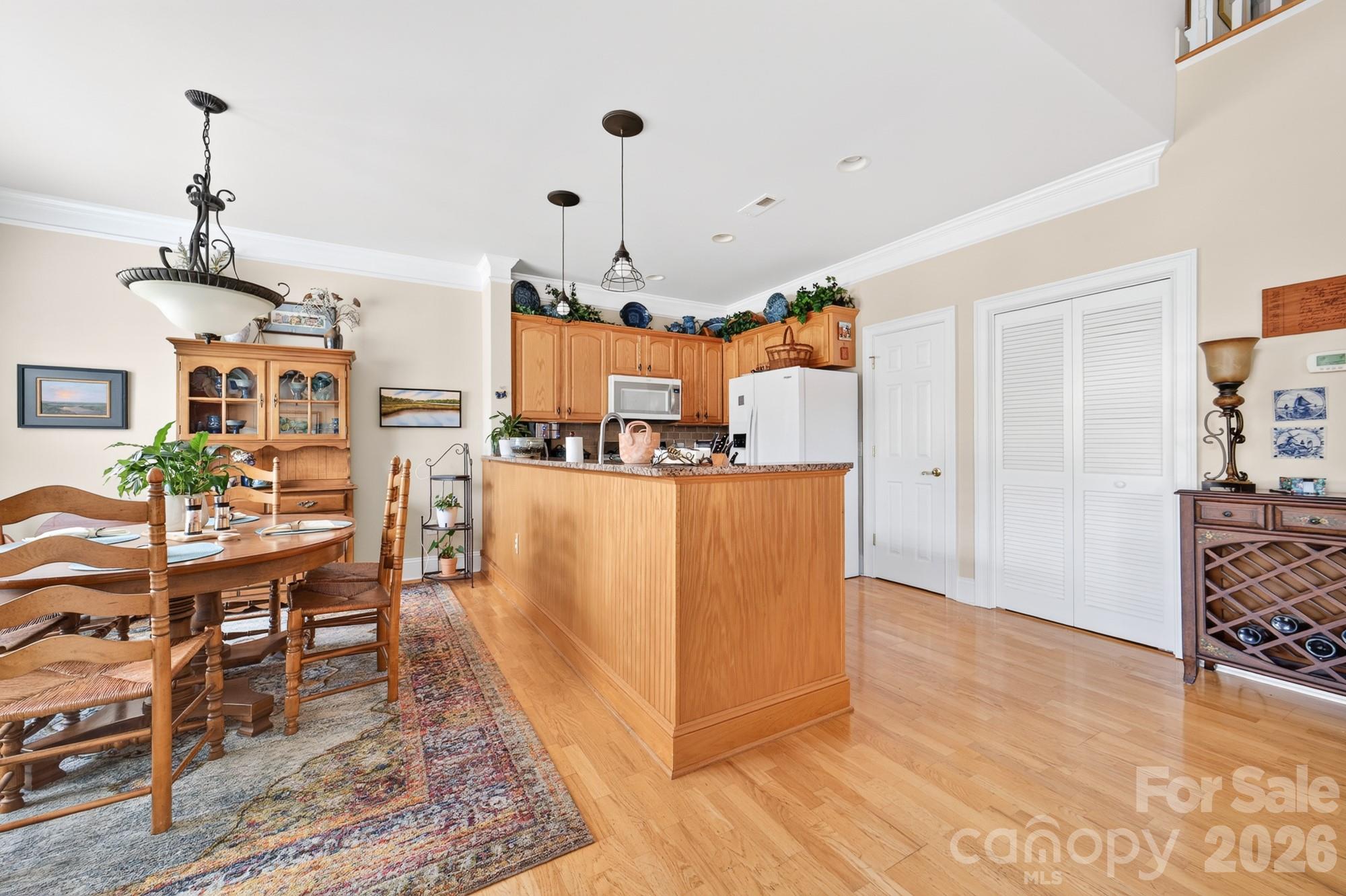 121 Mcleod Avenue — Belmont