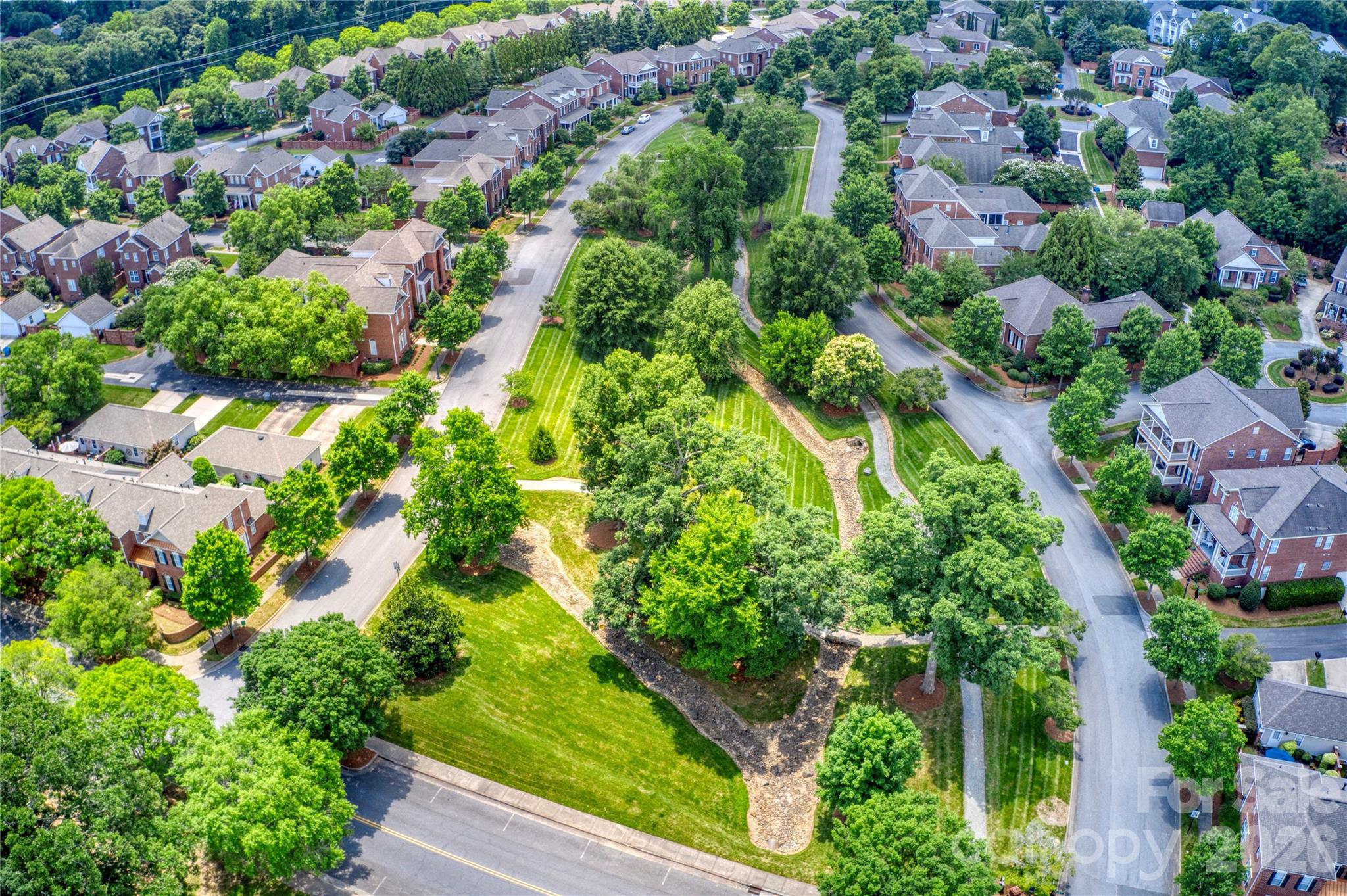 121 Mcleod Avenue — Belmont