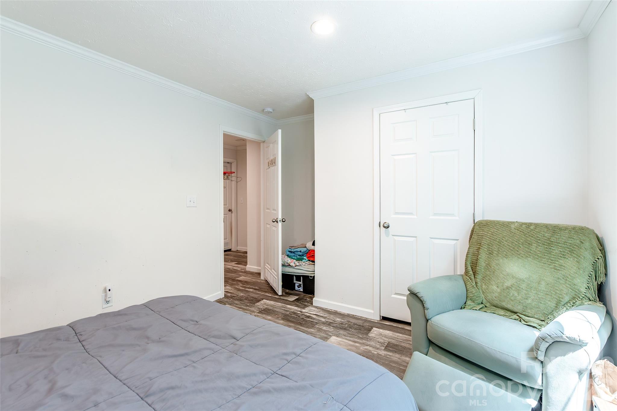 2541 Rocky Creek Road — Chester