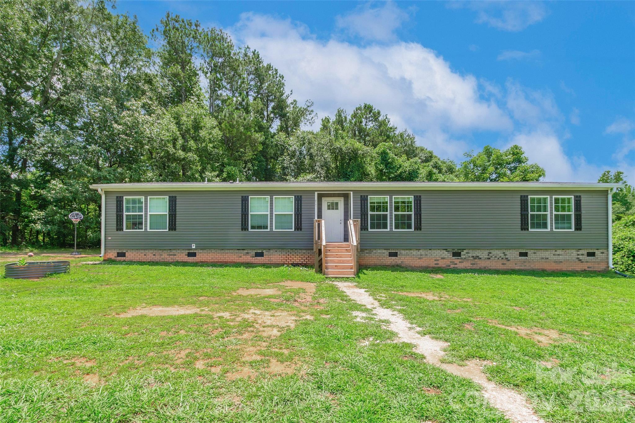 2541 Rocky Creek Road — Chester