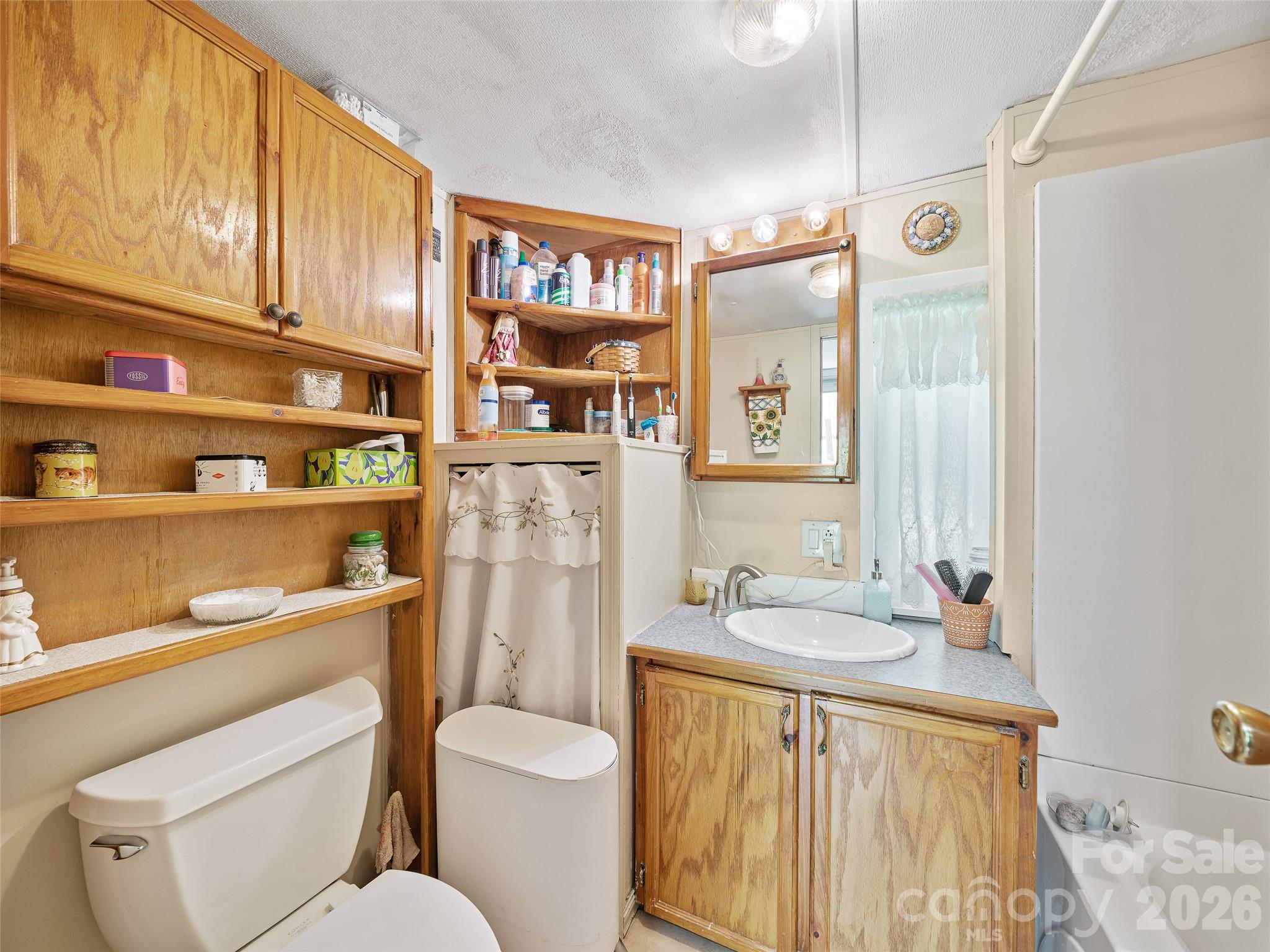 1115, 1125, 1127 Glenn Bridge Road SE — Arden