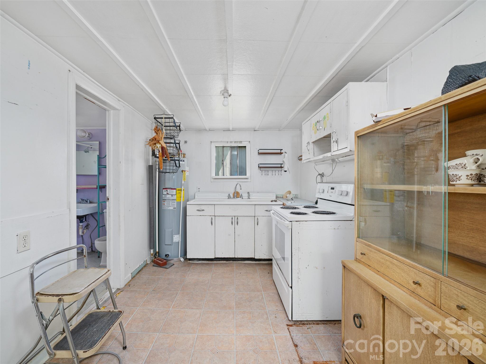 1115, 1125, 1127 Glenn Bridge Road SE — Arden