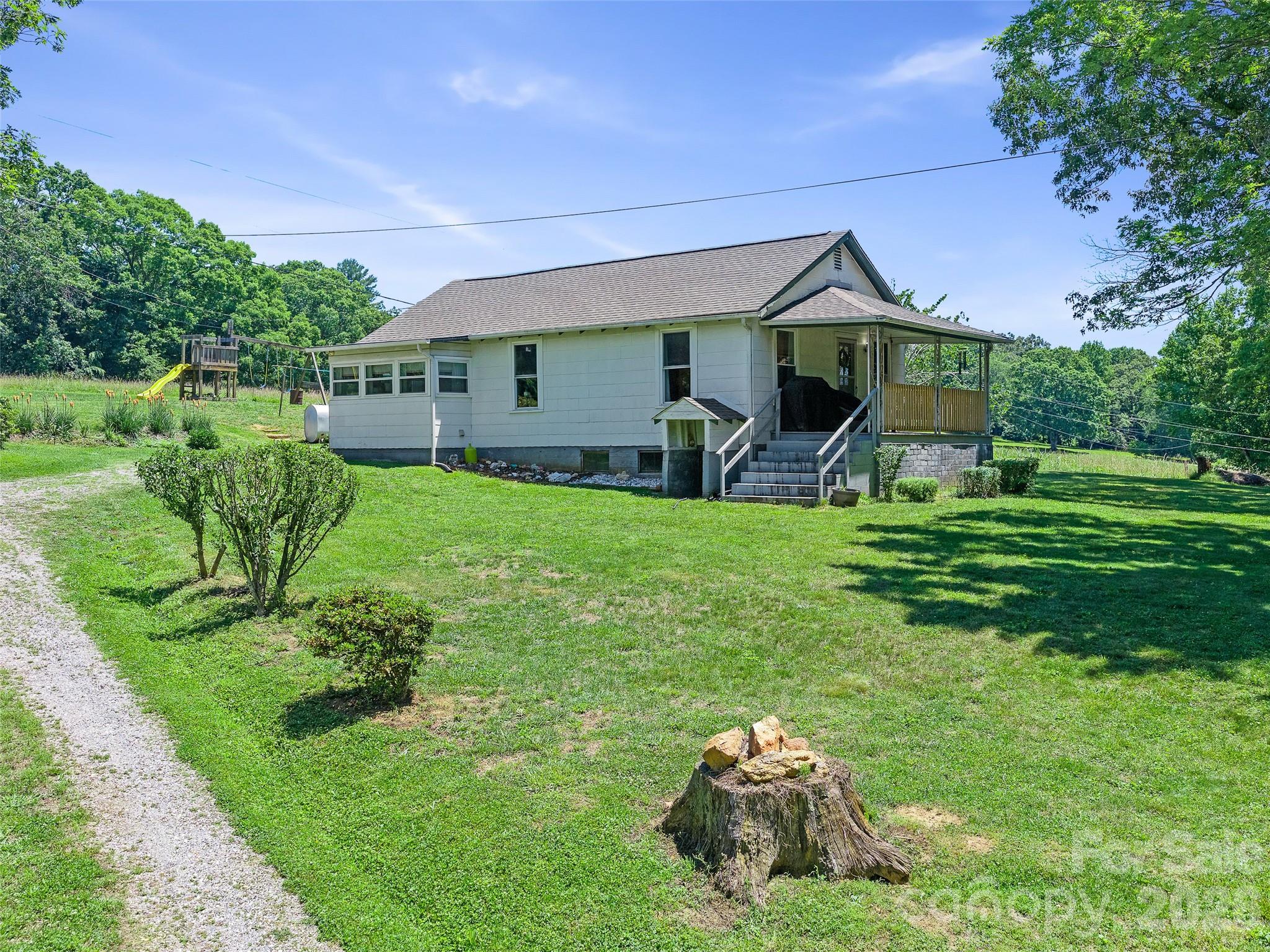 1115, 1125, 1127 Glenn Bridge Road SE — Arden