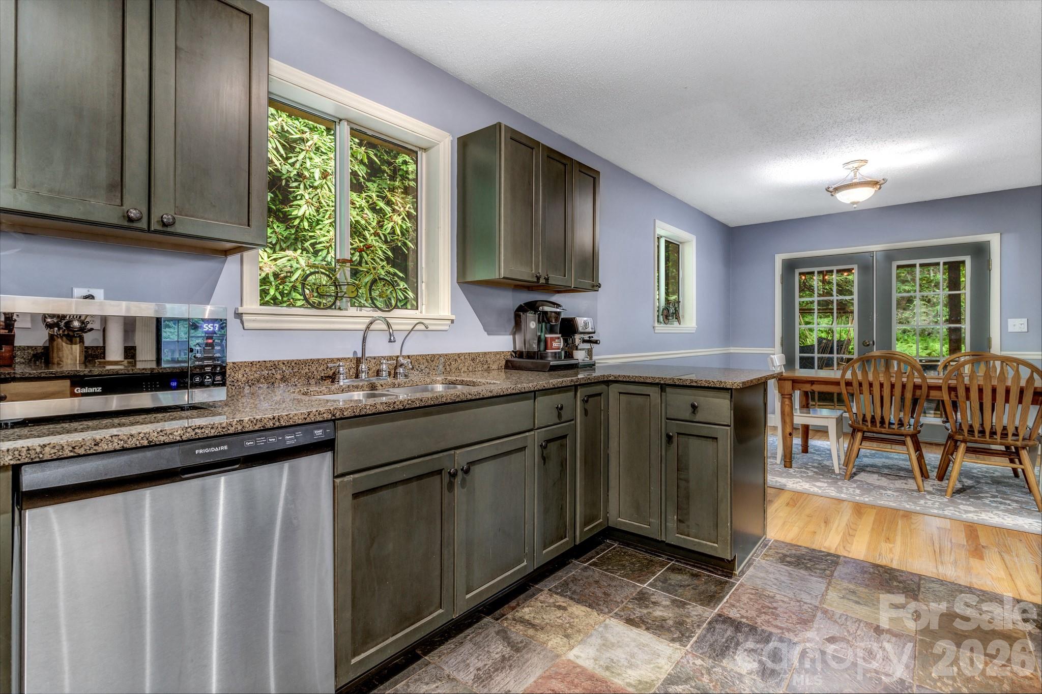 125 Hondah Boulevard — Brevard