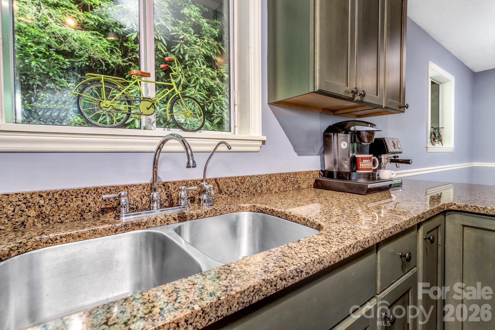 125 Hondah Boulevard — Brevard