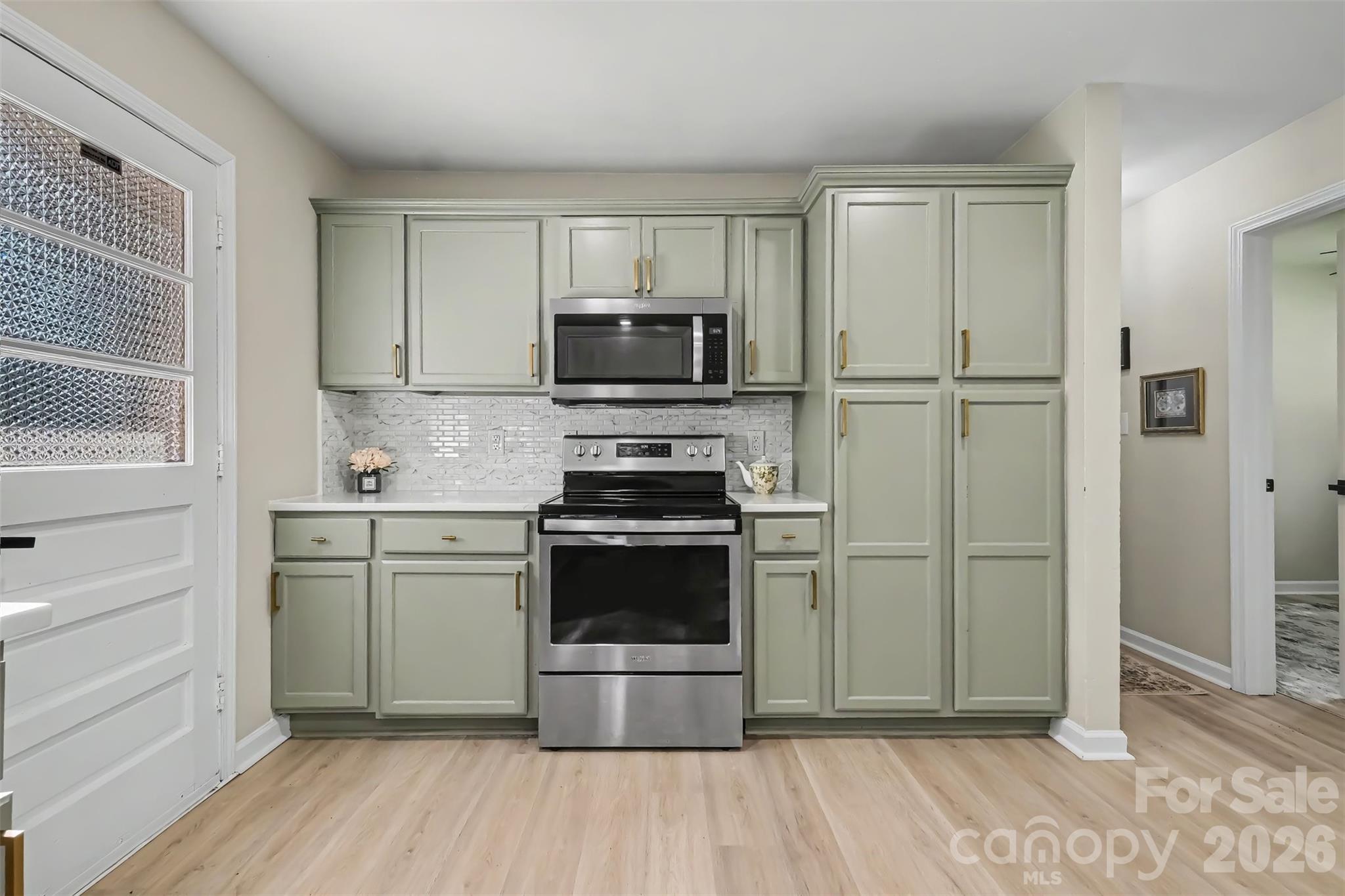 4023 Strangford Avenue — Charlotte
