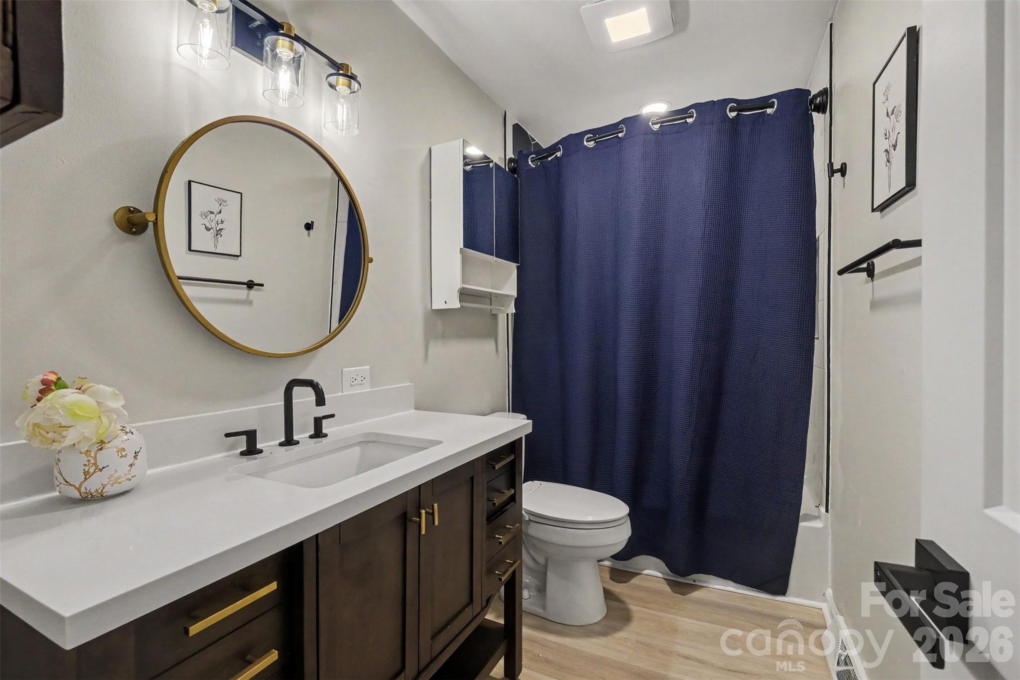 4023 Strangford Avenue — Charlotte