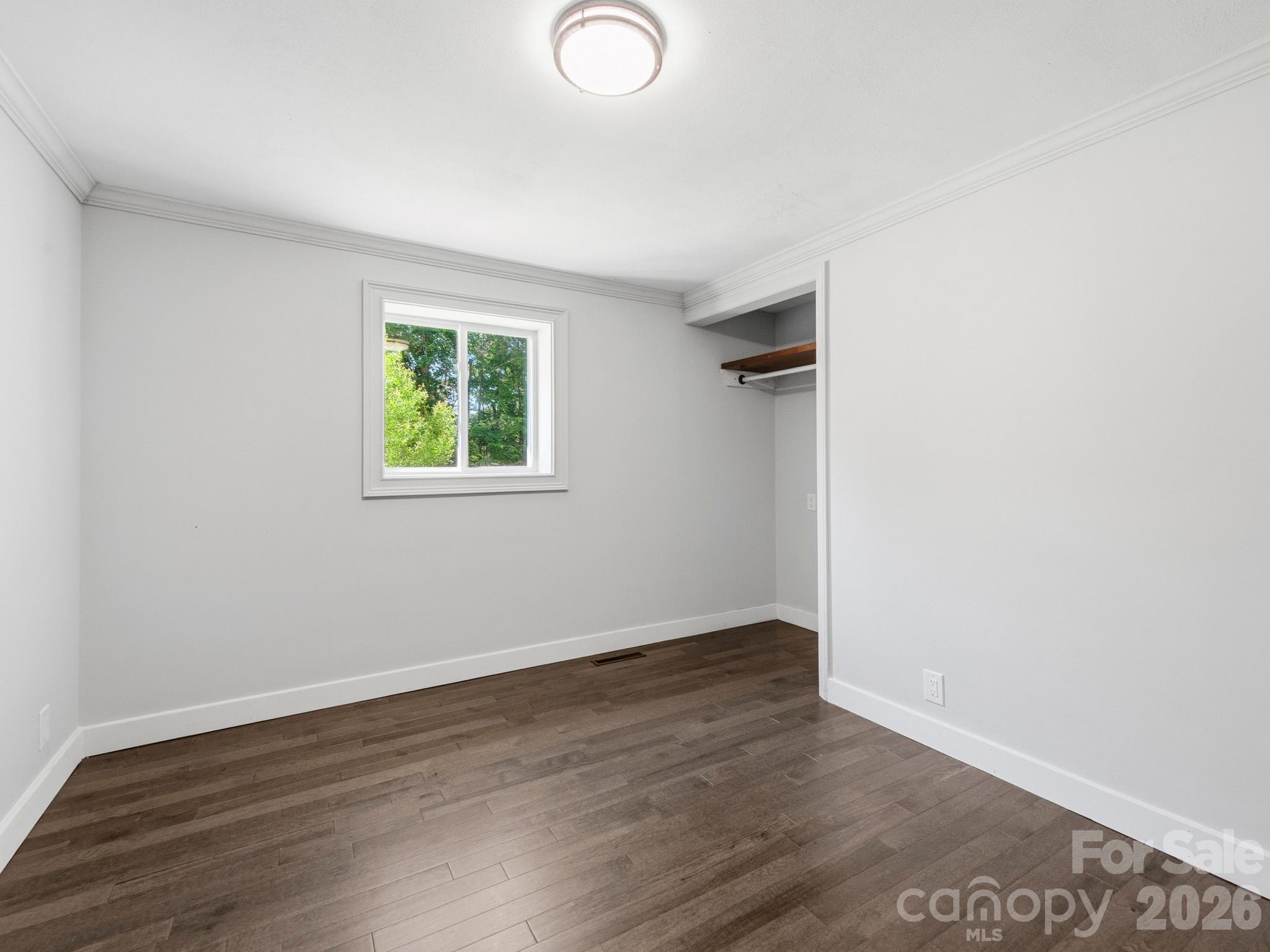 425 Lyndhurst Drive — Hendersonville