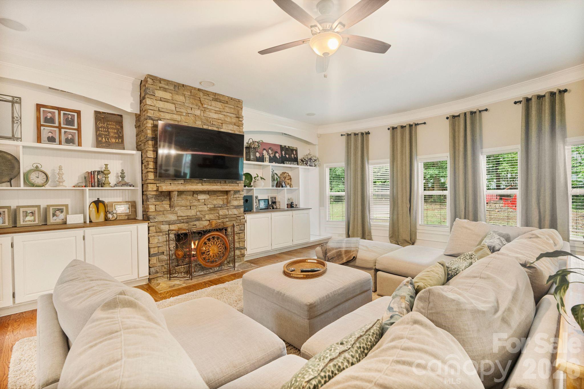 13823 Lawther Road — Huntersville