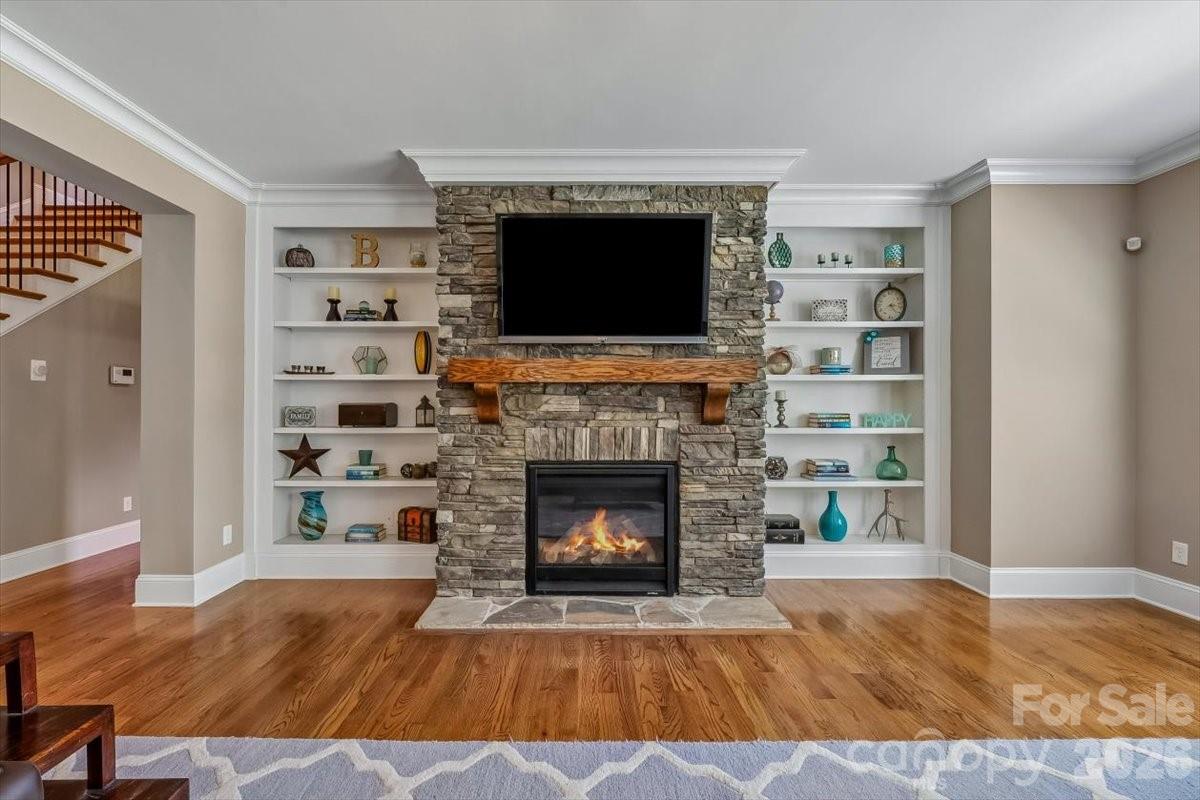 836 Elizabeth Lane — Matthews