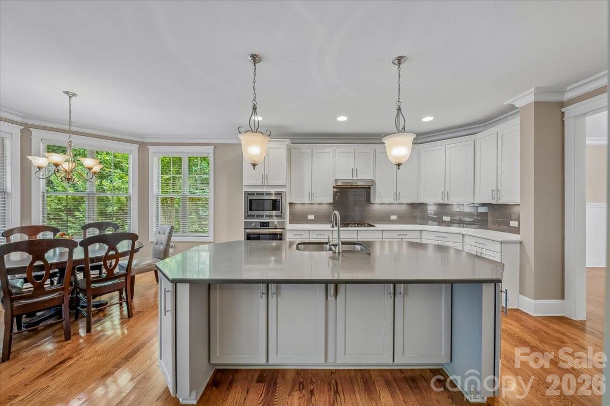 836 Elizabeth Lane — Matthews