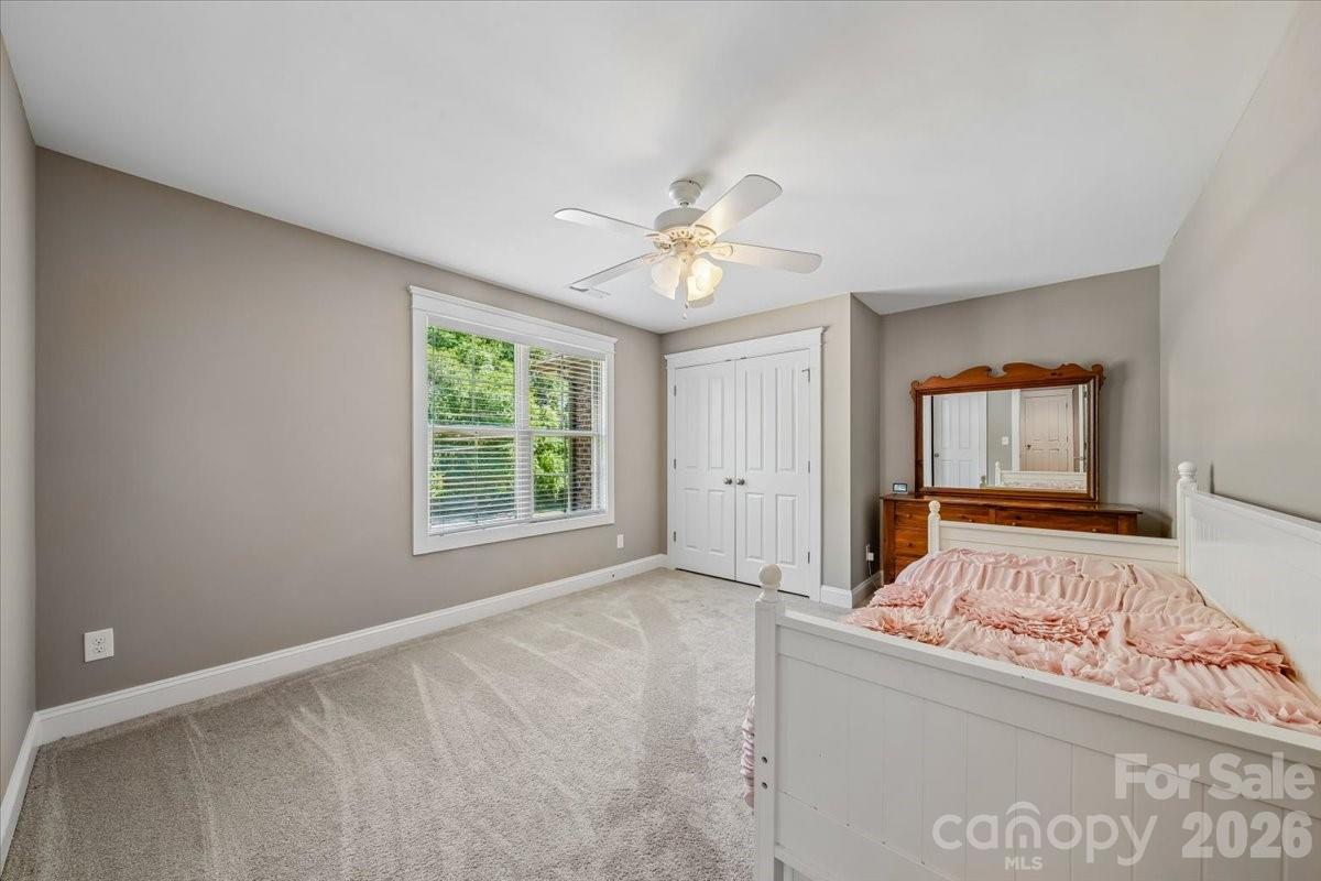 836 Elizabeth Lane — Matthews