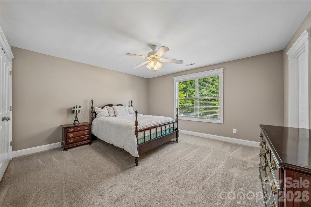836 Elizabeth Lane — Matthews
