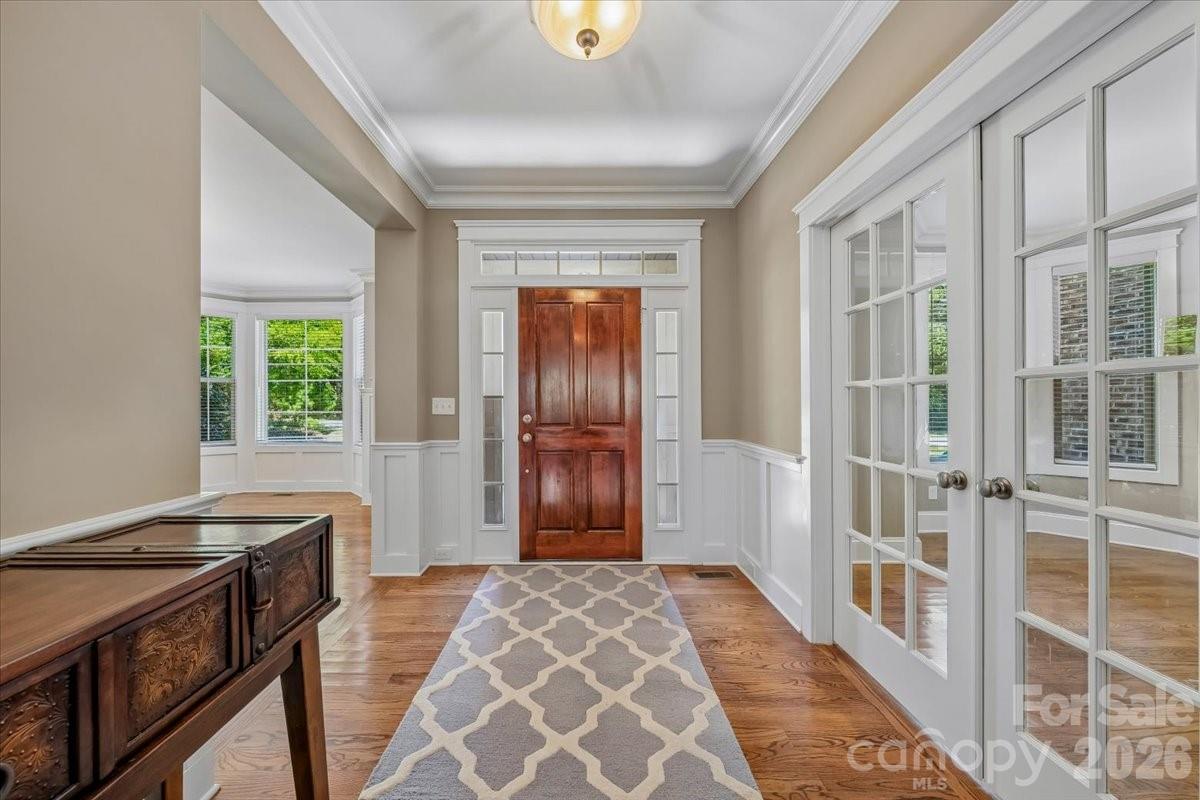 836 Elizabeth Lane — Matthews