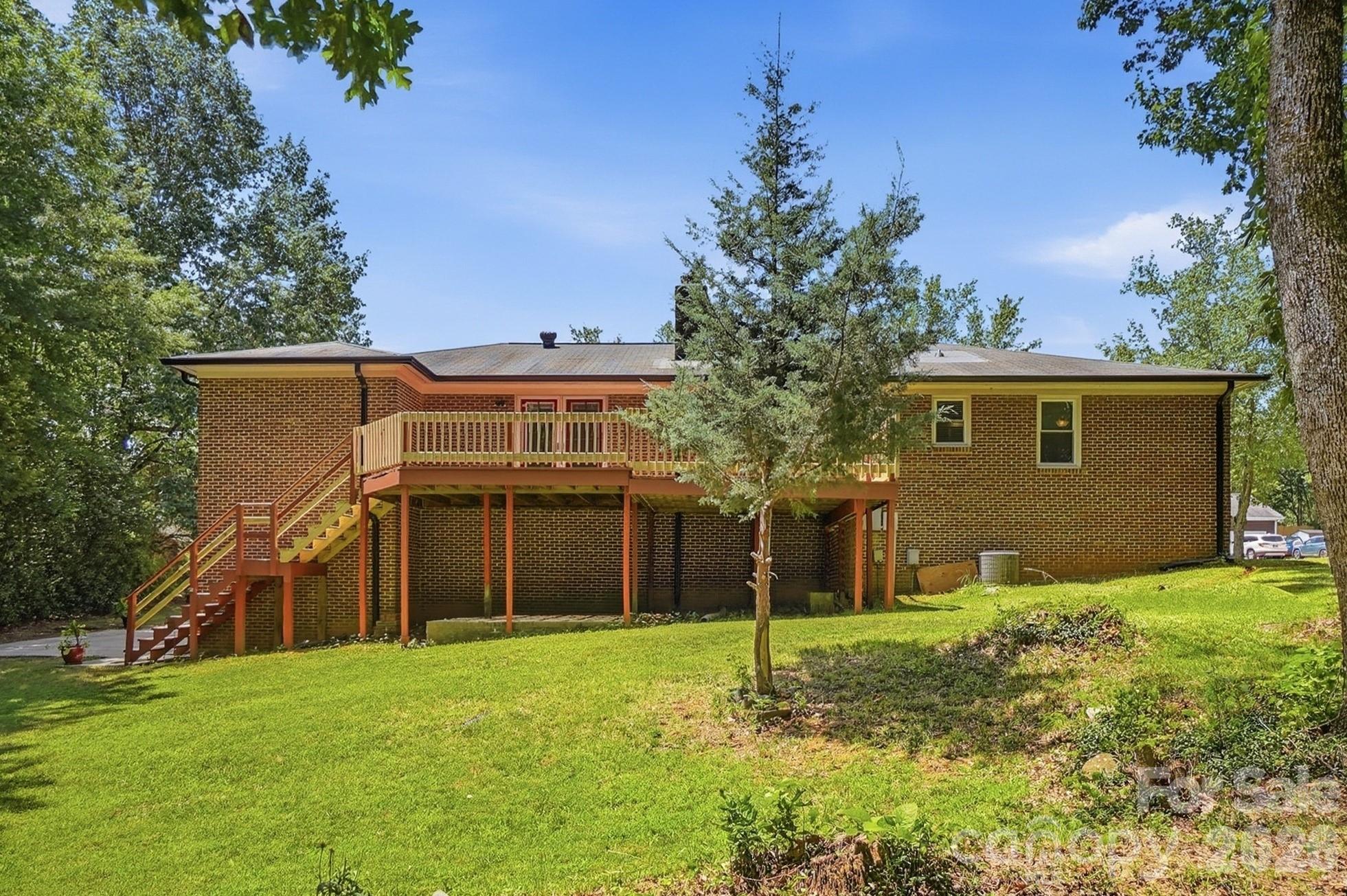 701 Blue Rock Drive — Charlotte