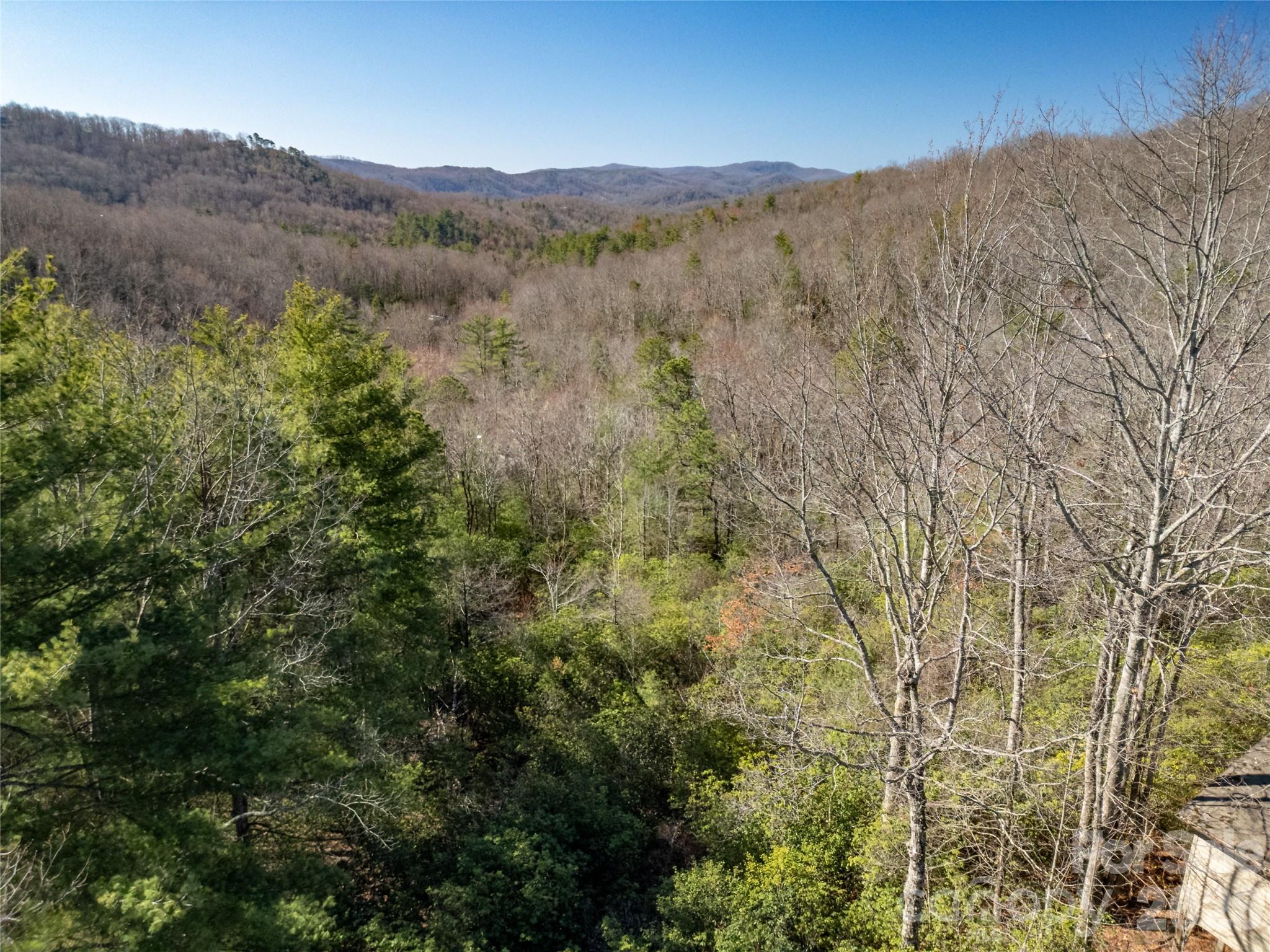 552 Kanasgowa Drive — Brevard