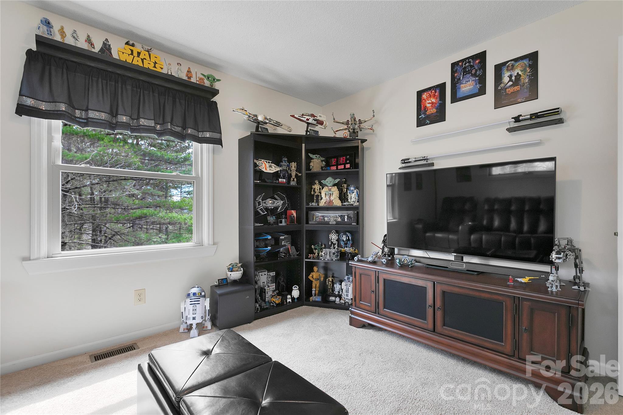 552 Kanasgowa Drive — Brevard