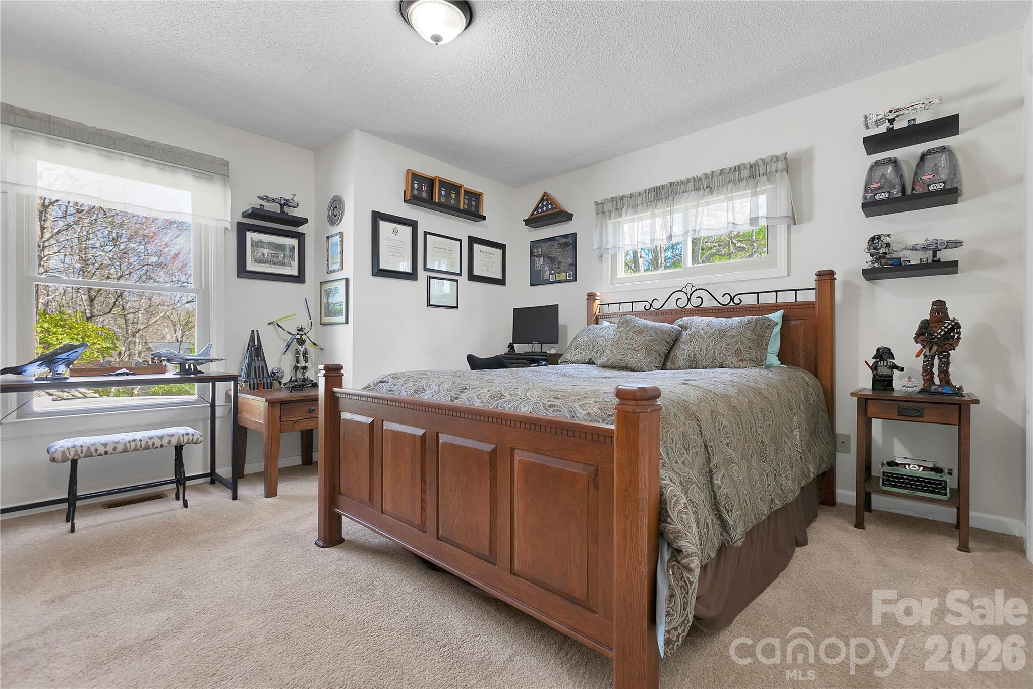 552 Kanasgowa Drive — Brevard
