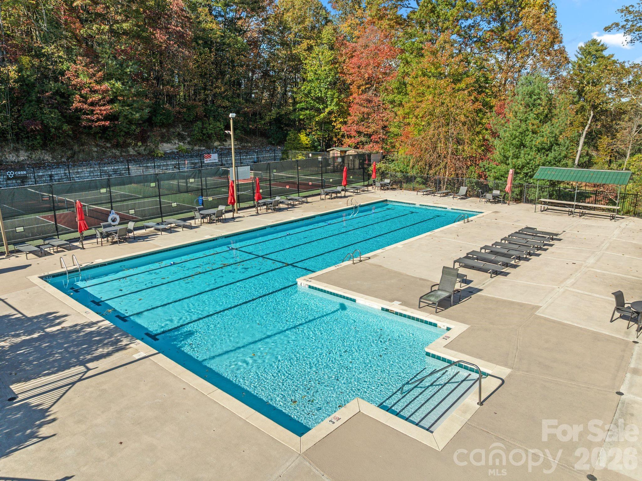 552 Kanasgowa Drive — Brevard