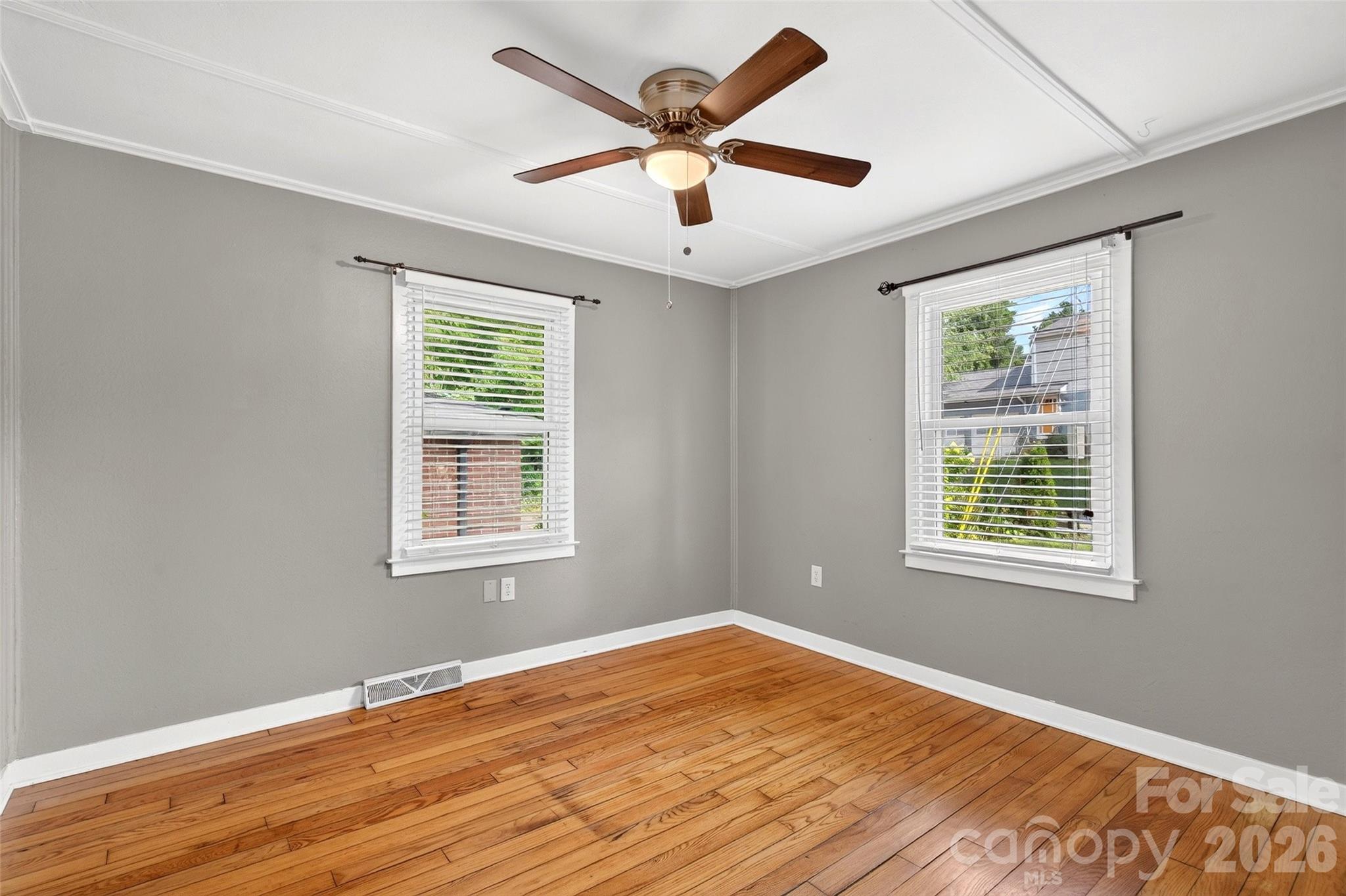 469 Kenilworth Road — Asheville