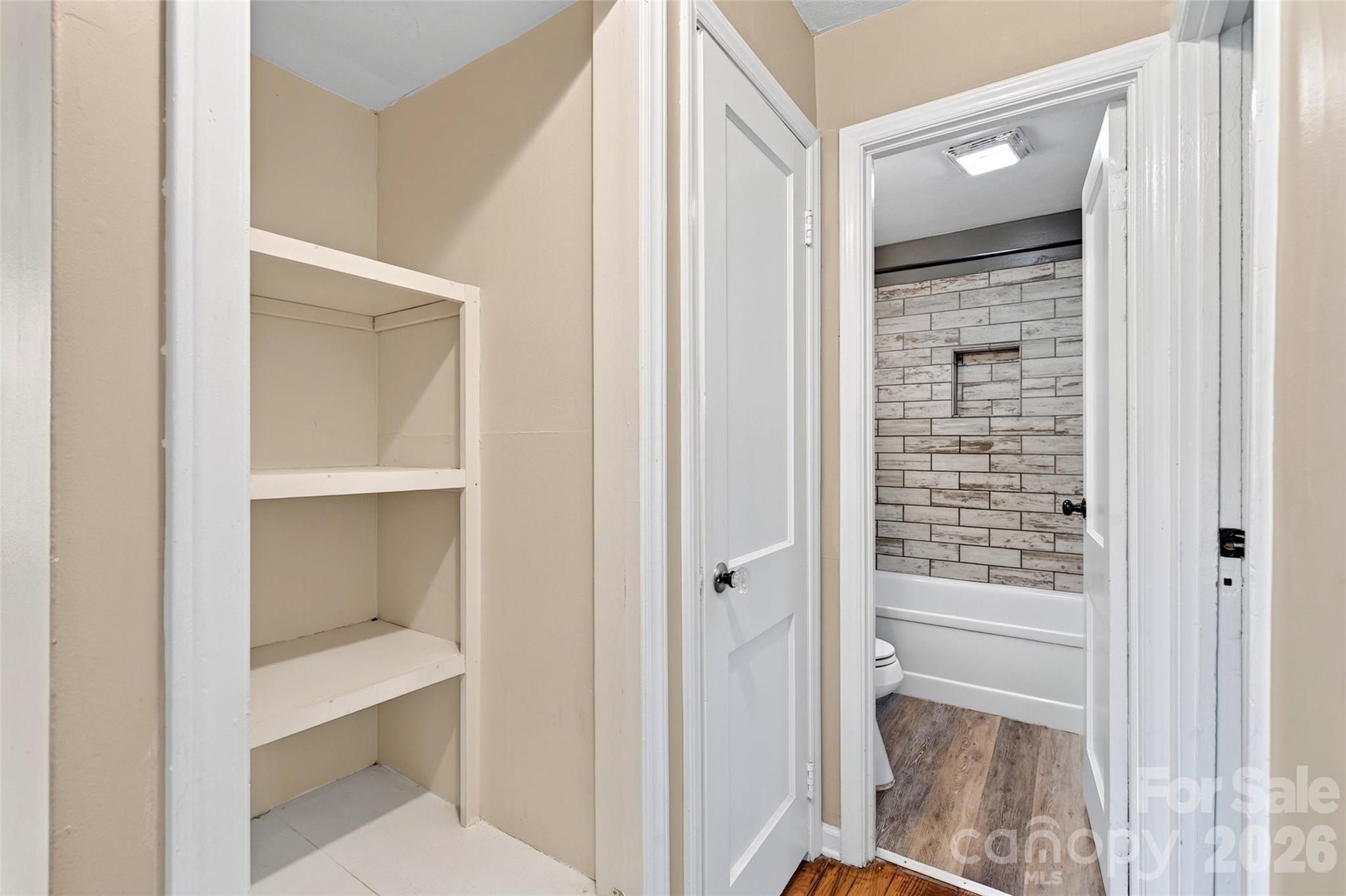 469 Kenilworth Road — Asheville