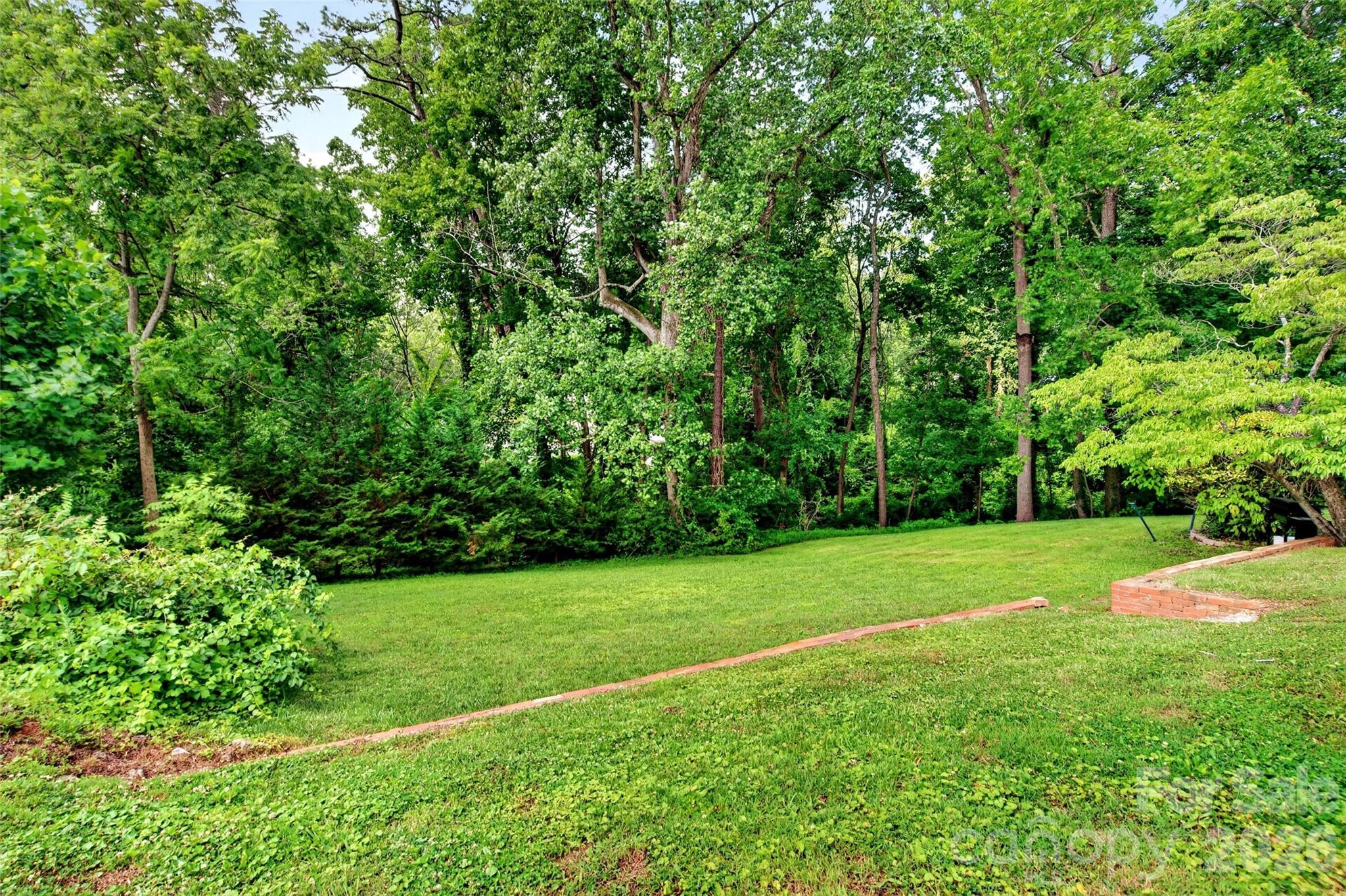 469 Kenilworth Road — Asheville