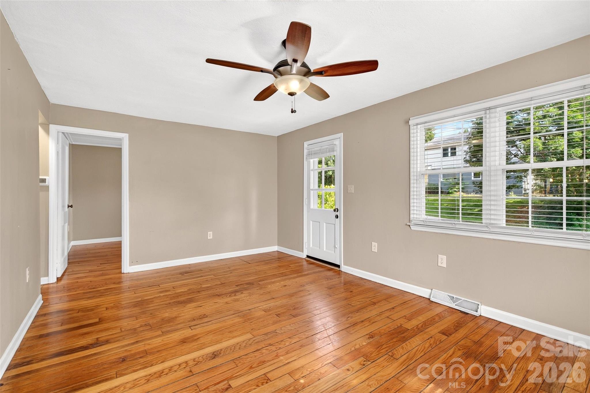 469 Kenilworth Road — Asheville