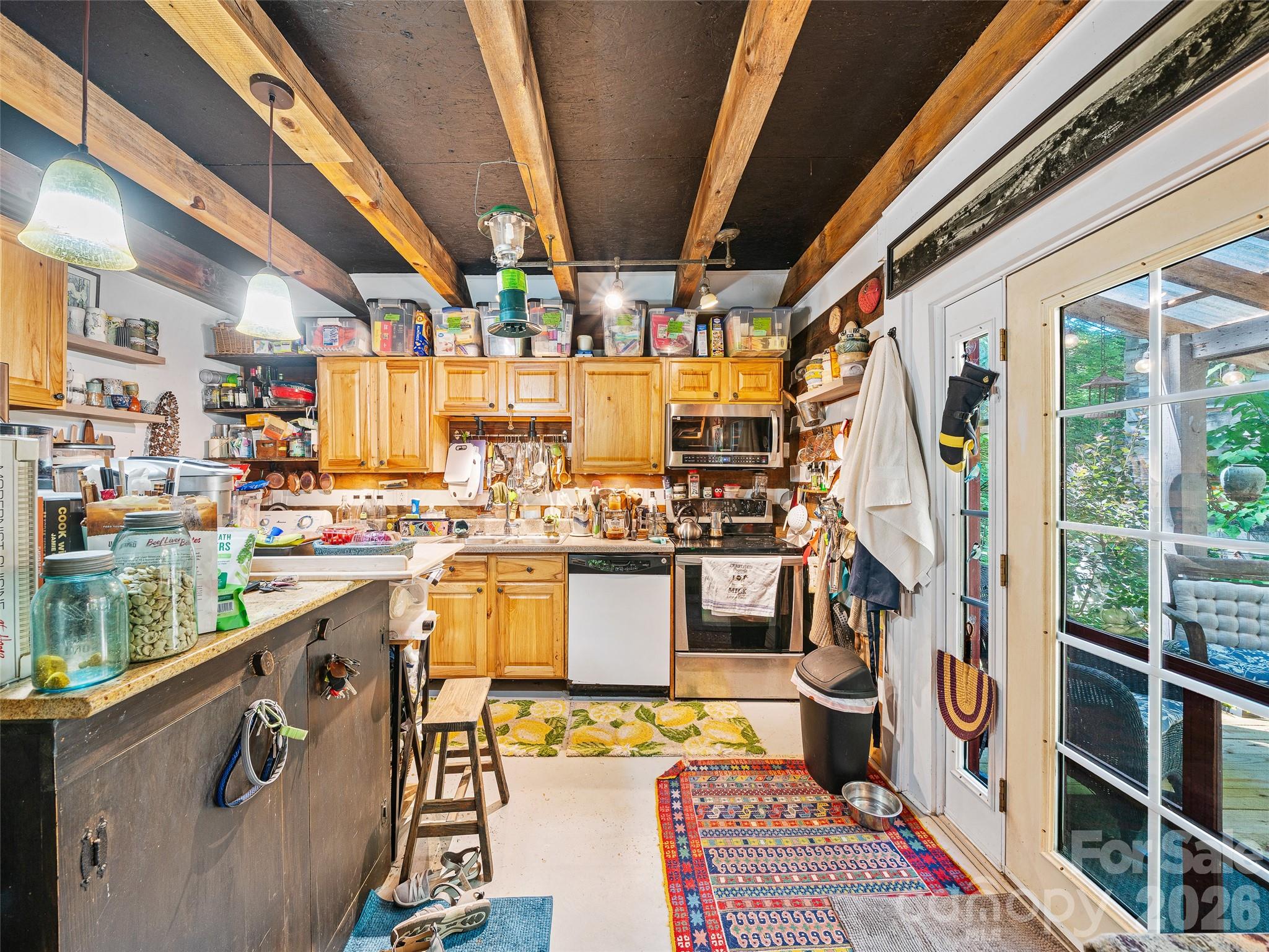 311 Old Sawmill Road — Burnsville