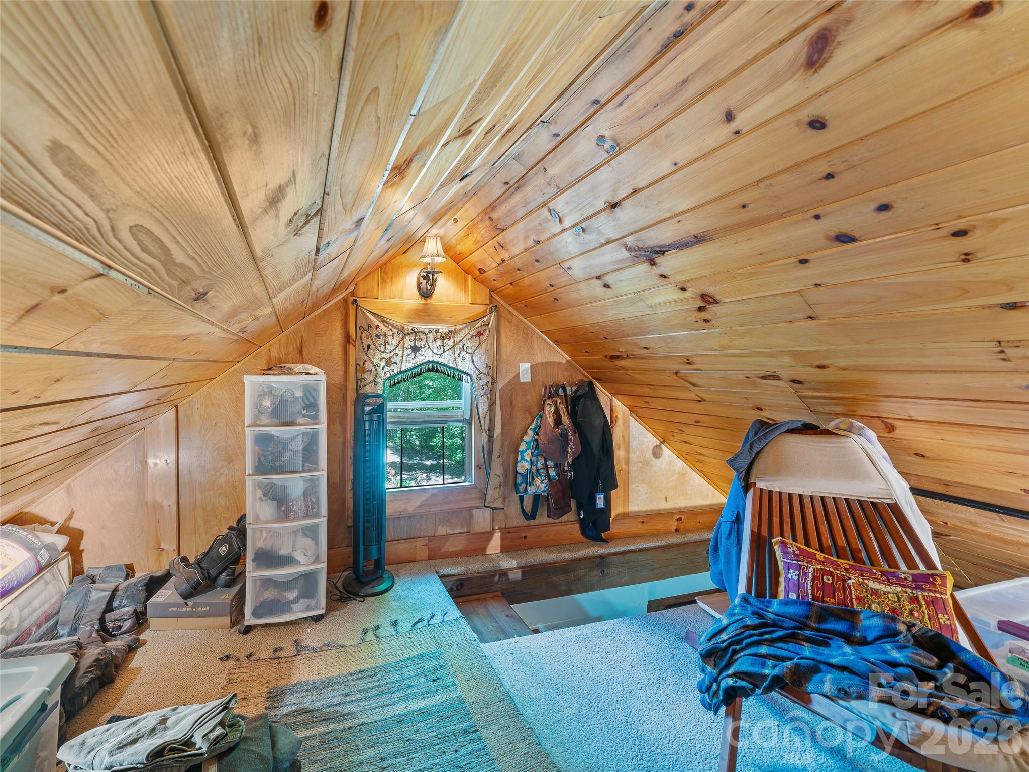 311 Old Sawmill Road — Burnsville