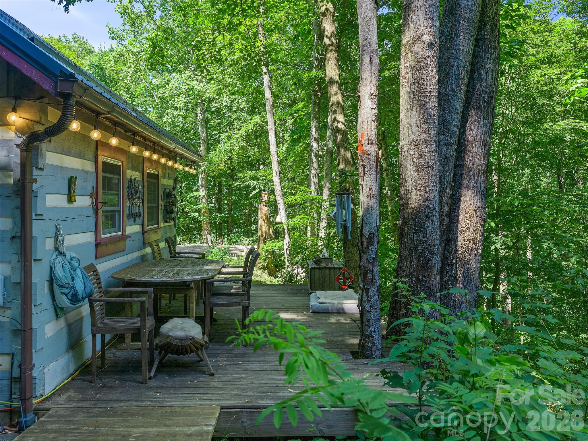 311 Old Sawmill Road — Burnsville