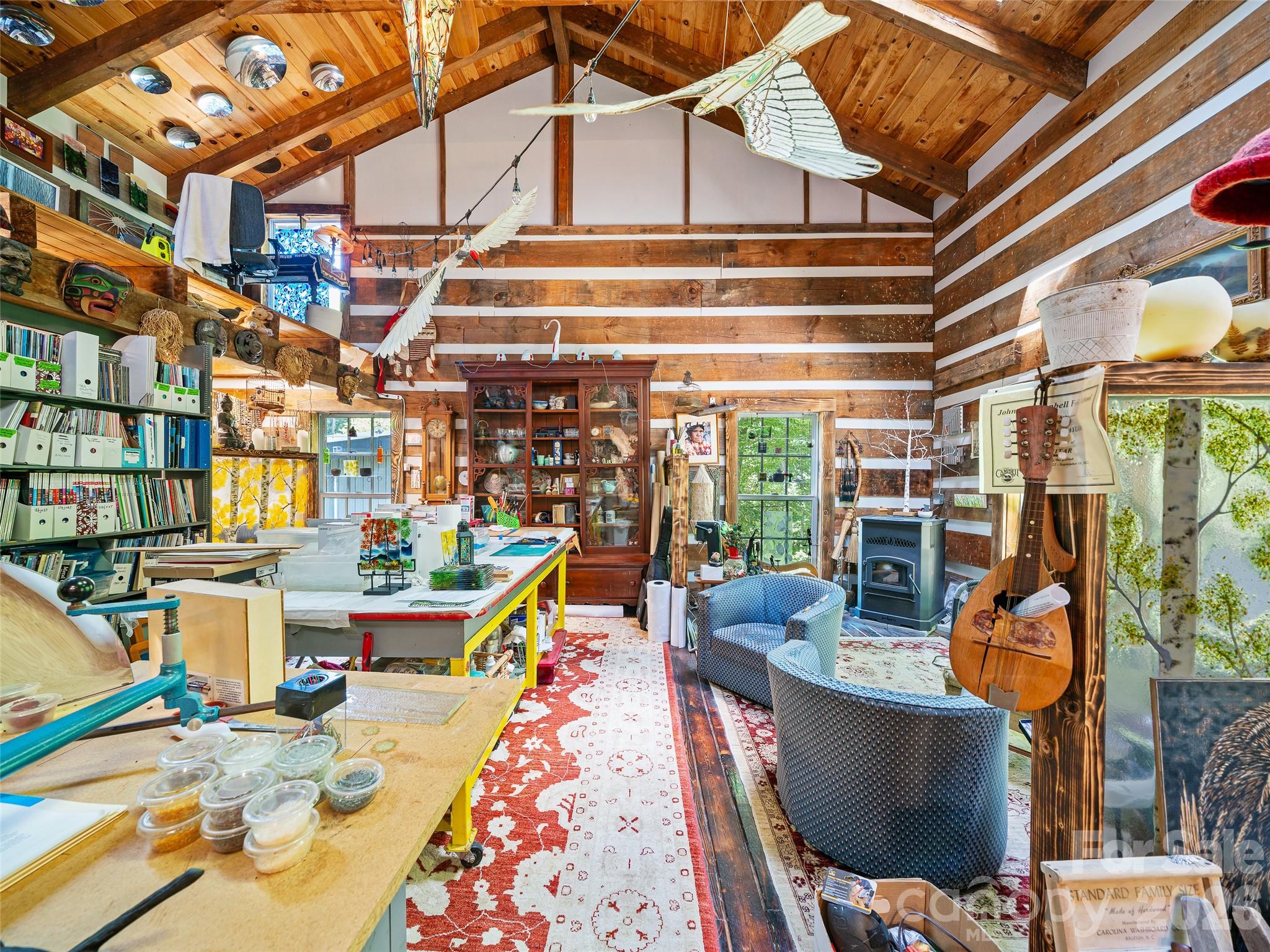 311 Old Sawmill Road — Burnsville