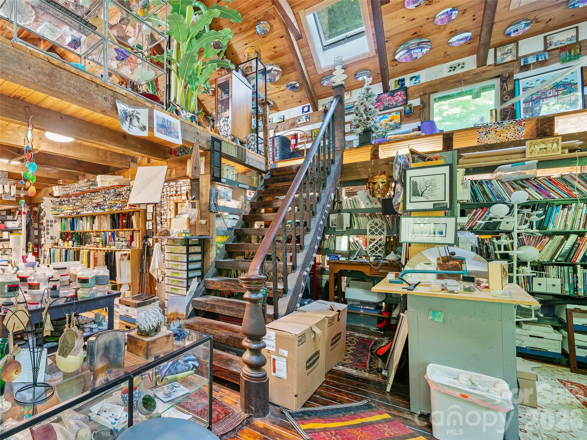 311 Old Sawmill Road — Burnsville