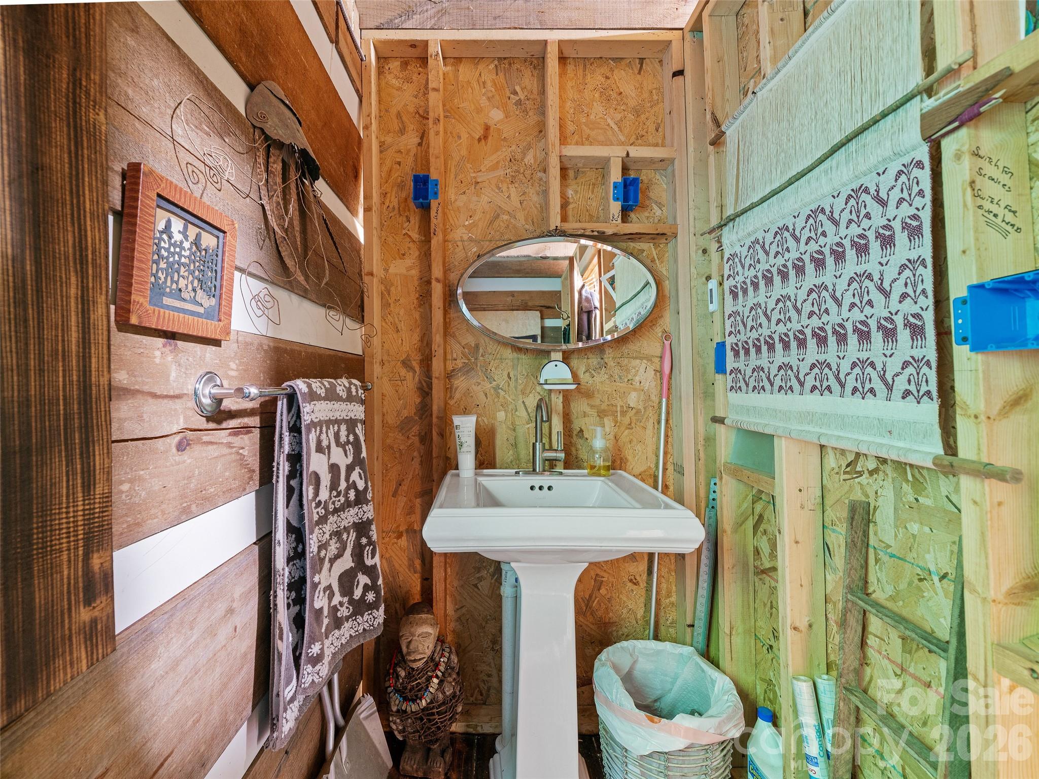 311 Old Sawmill Road — Burnsville